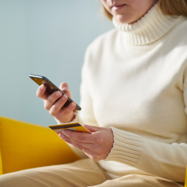 3 άτοκες δόσεις, με χρεωστική κάρτα με την Klarna IKEA Ελλάδα