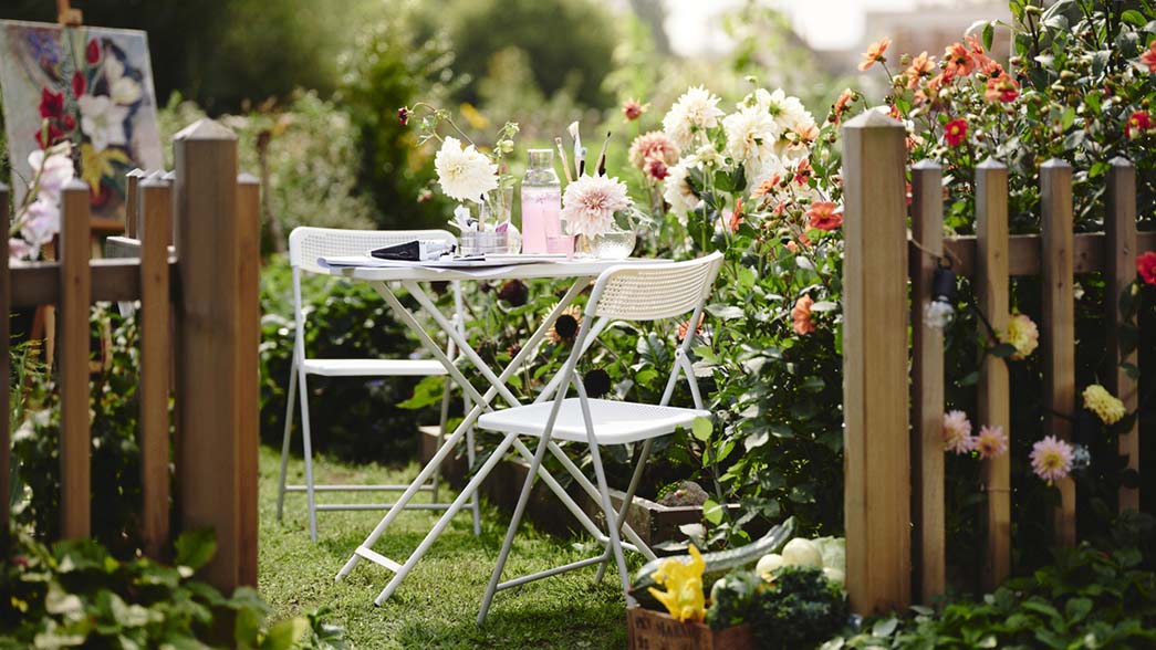 IKEA - A dreamy garden with flexible, modern outdoor furniture