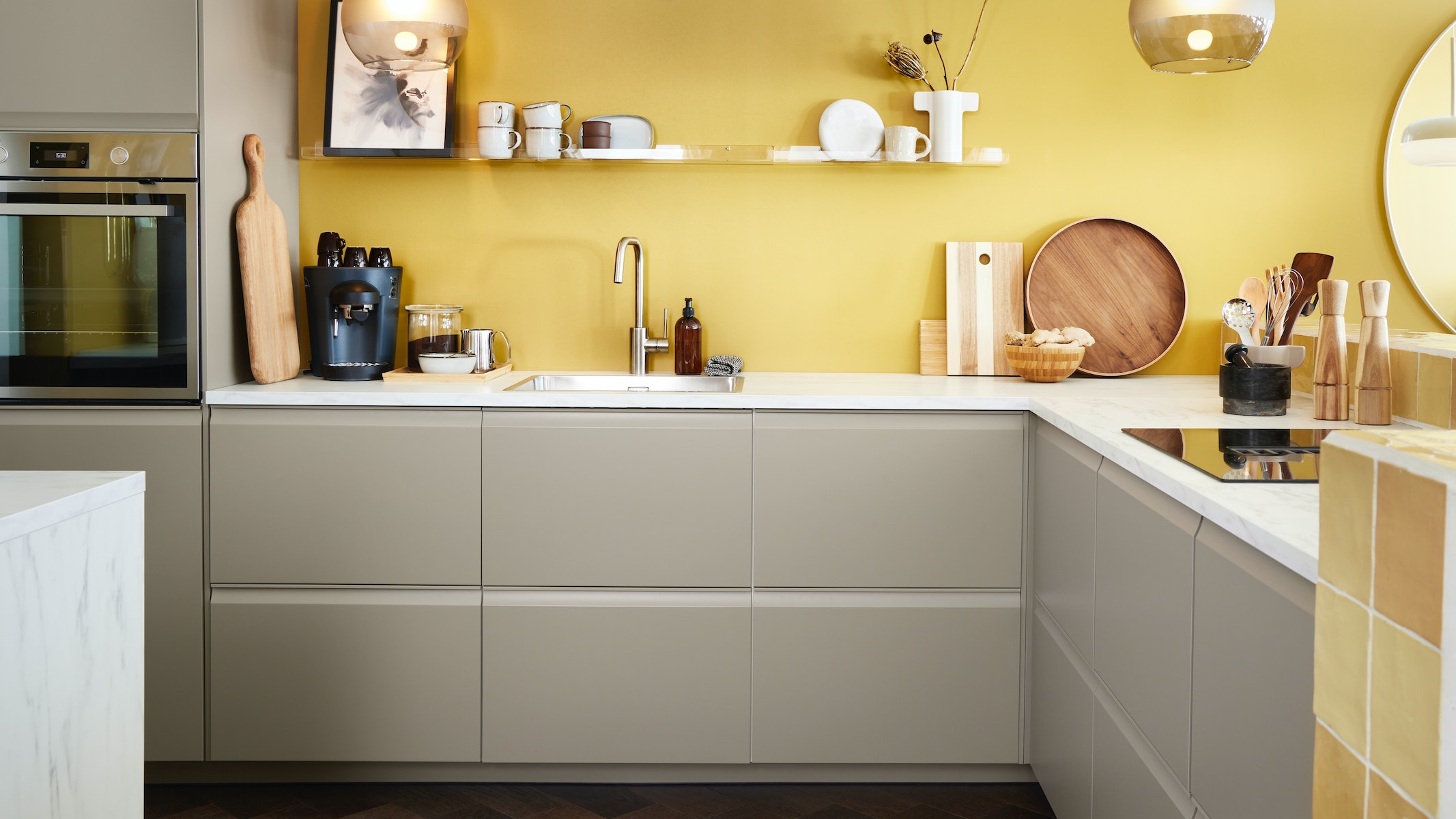 IKEA - A kitchen that's complete, bright and open for the whole family