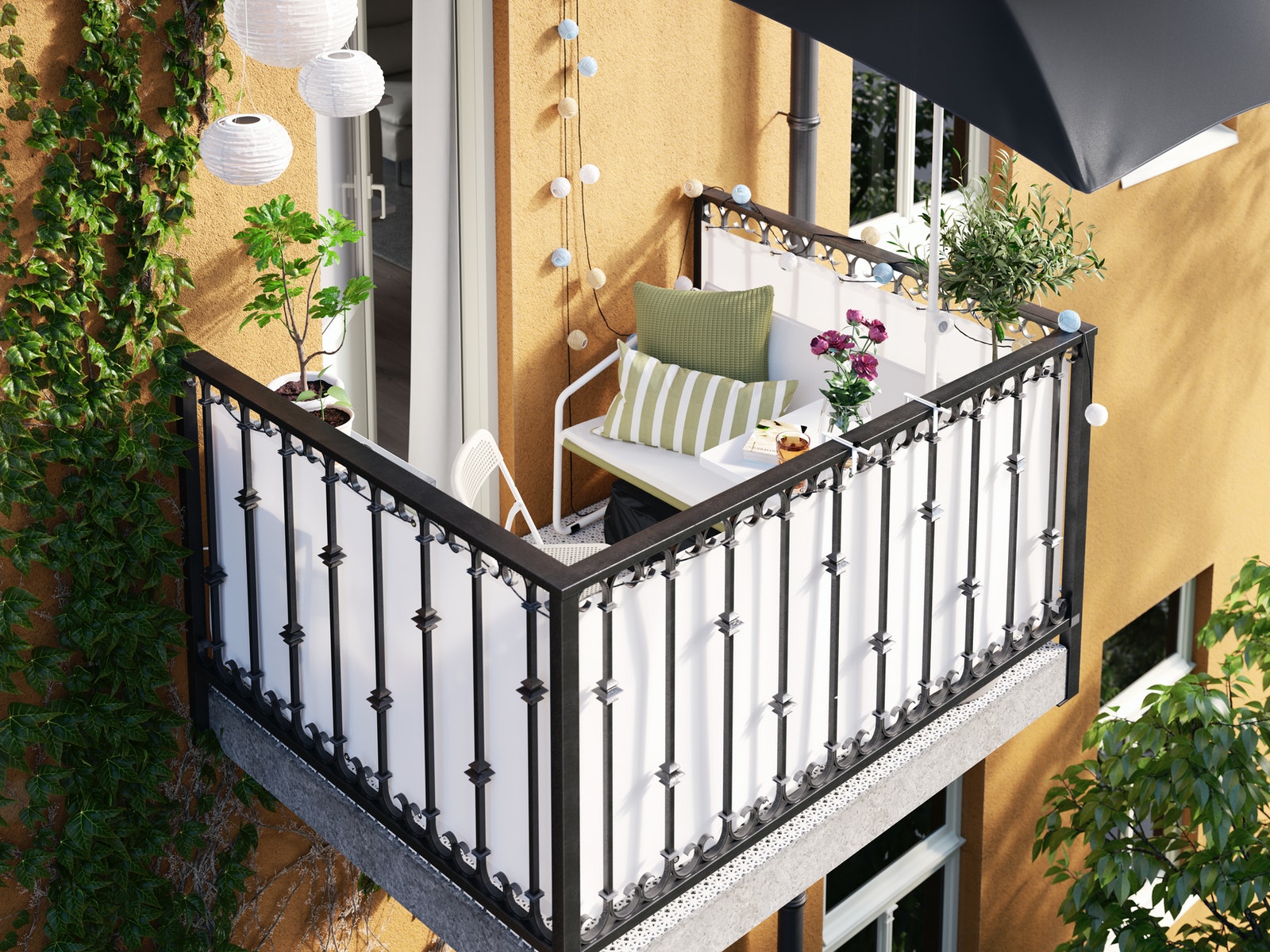 IKEA - A small balcony that is big on cosiness