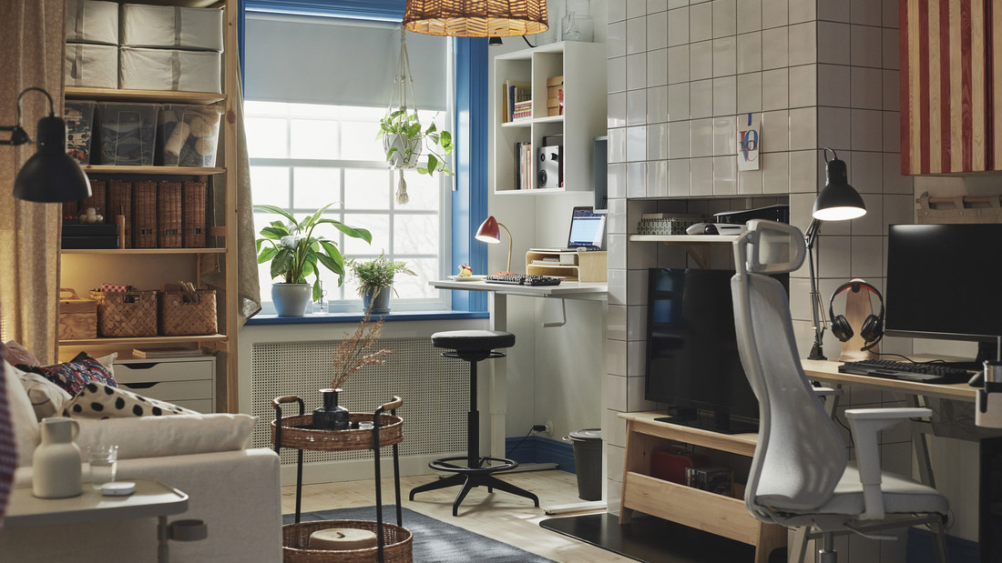 IKEA - A traditional-style home office that’s a game room, too