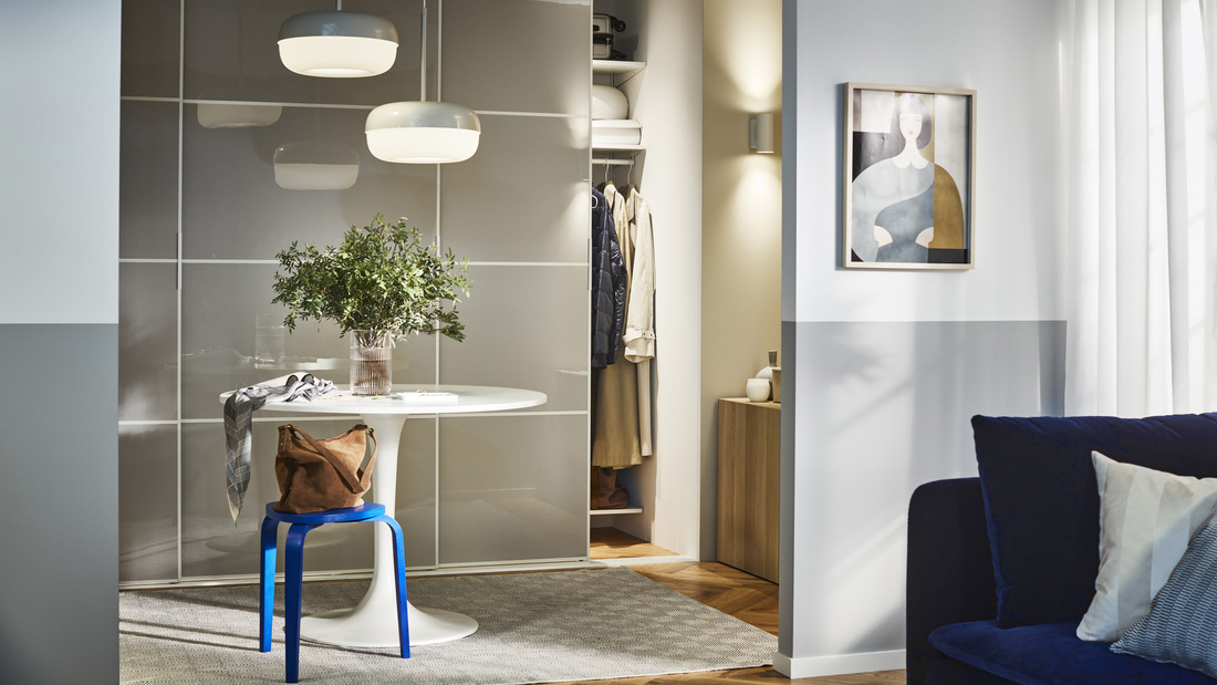 IKEA - An elegant, welcoming hallway that hides plenty of storage