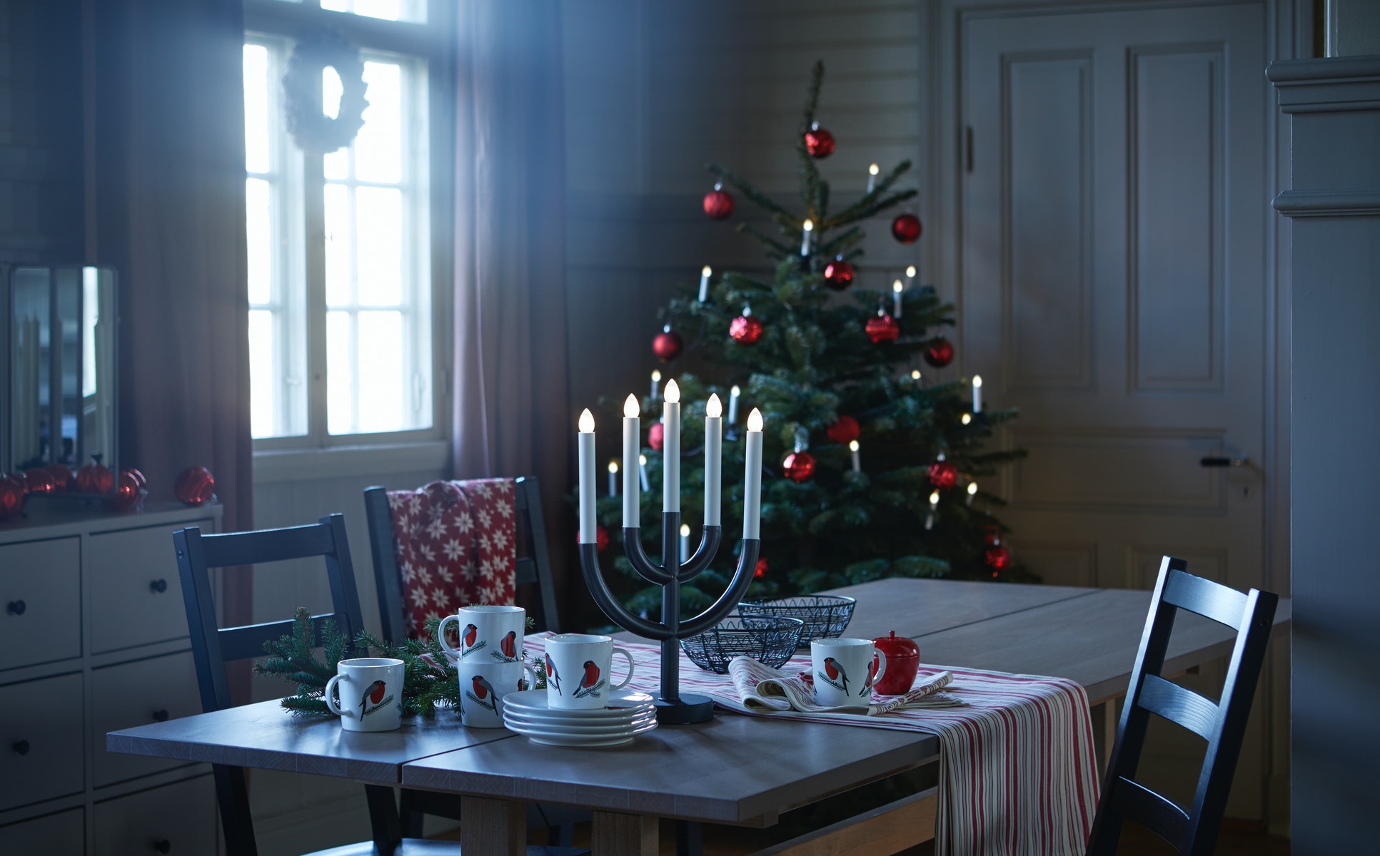 IKEA - The festive dining table