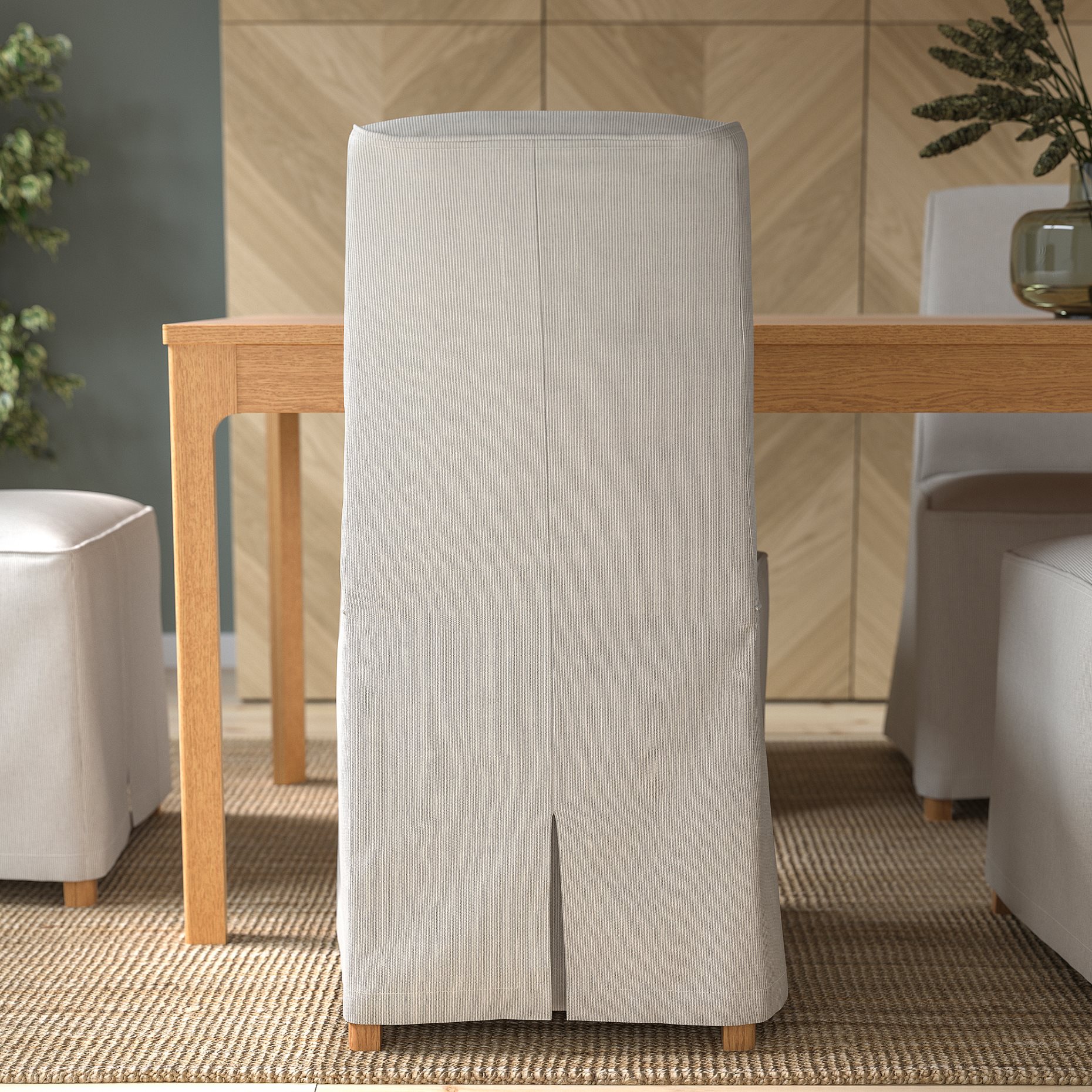 BERGMUND, chair with long cover, 093.846.02