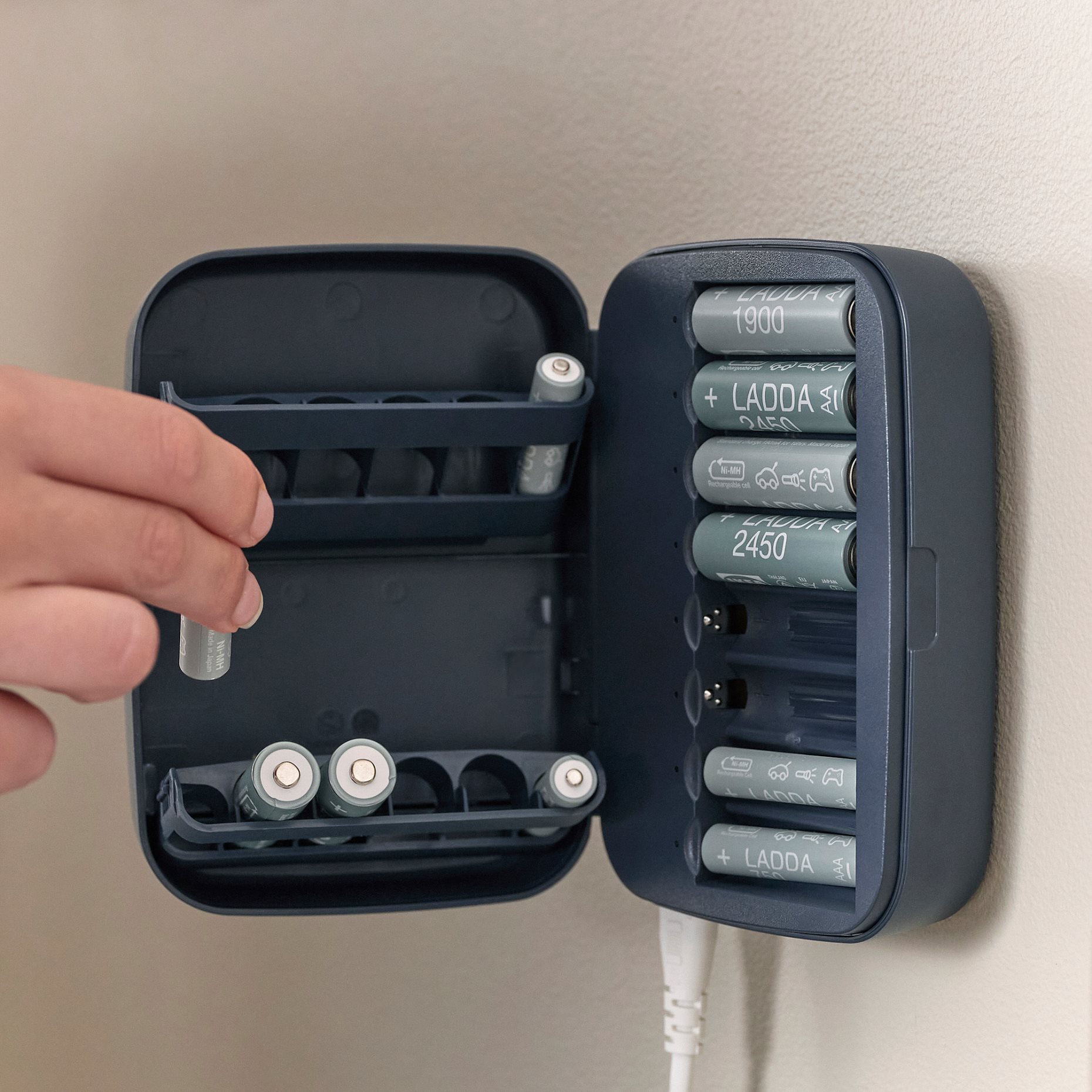 LITOSFÄR, battery charger with storage, 104.924.84