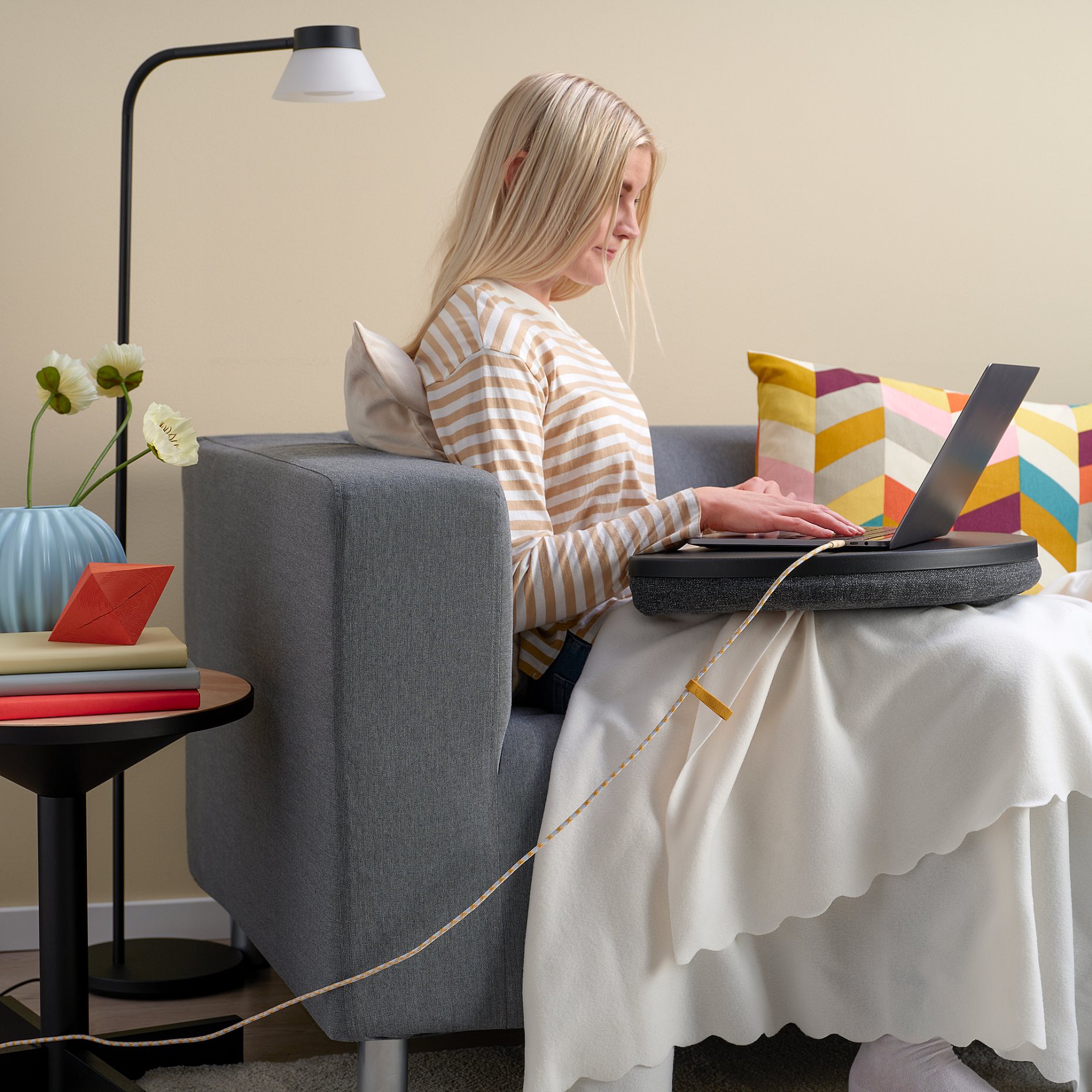 RUNDHULT, USB-C σε USB-C, 1.5 m/100 W, 206.177.04