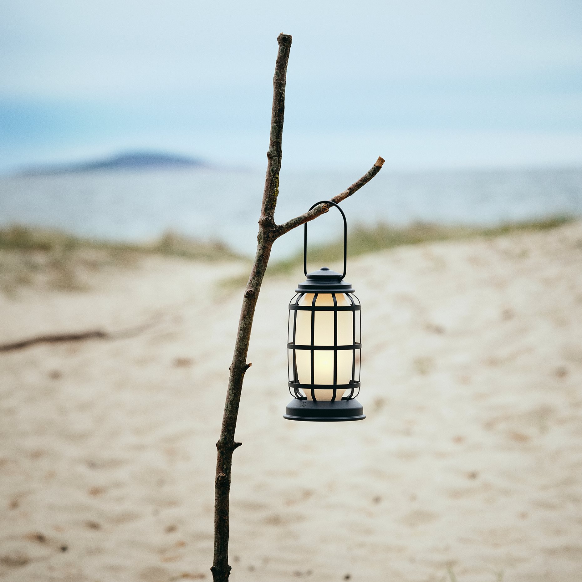 SOLUPPGÅNG, φανάρι LED εξωτερικού χώρου λειτουργία με μπαταρία/ρυθμιζόμενης έντασης, 206.212.73