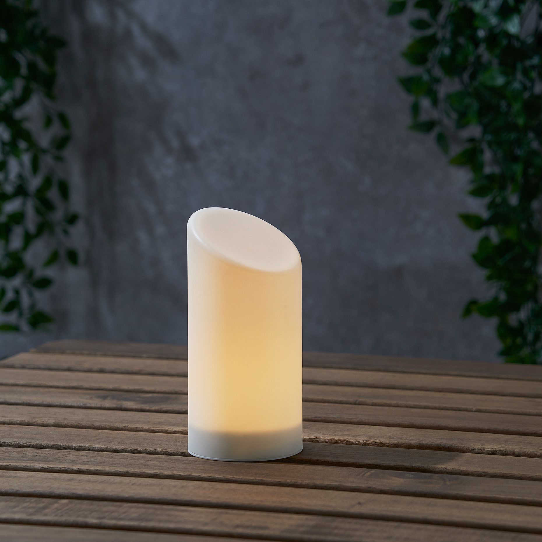 ÄDELLÖVSKOG, block candle with built-in LED light source/in/outdoor, 16 cm, 305.202.59