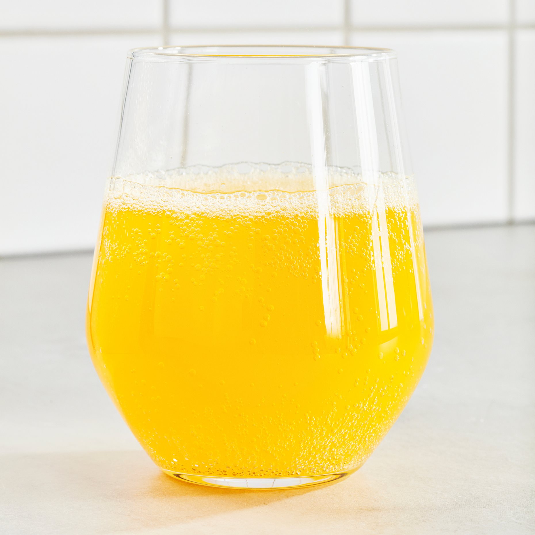 ISKUB, ανθρακούχο αναψυκτικό με γεύση πορτοκάλι, 500 ml, 305.480.60