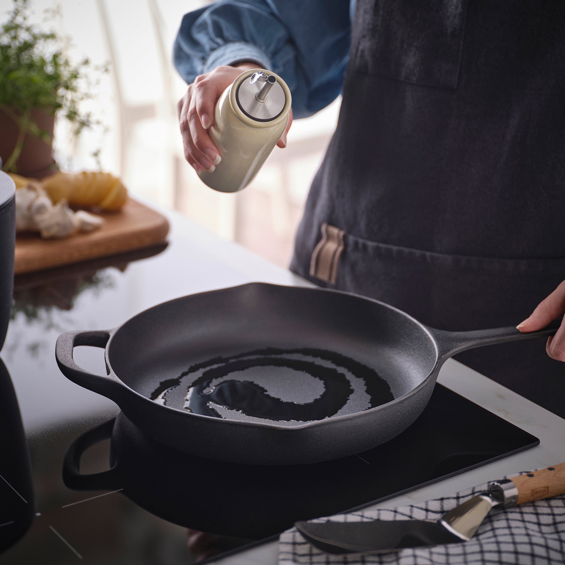 BRUGDHAJ, μπουκάλι λαδιού/ξυδιού, 19 cm, 305.961.74