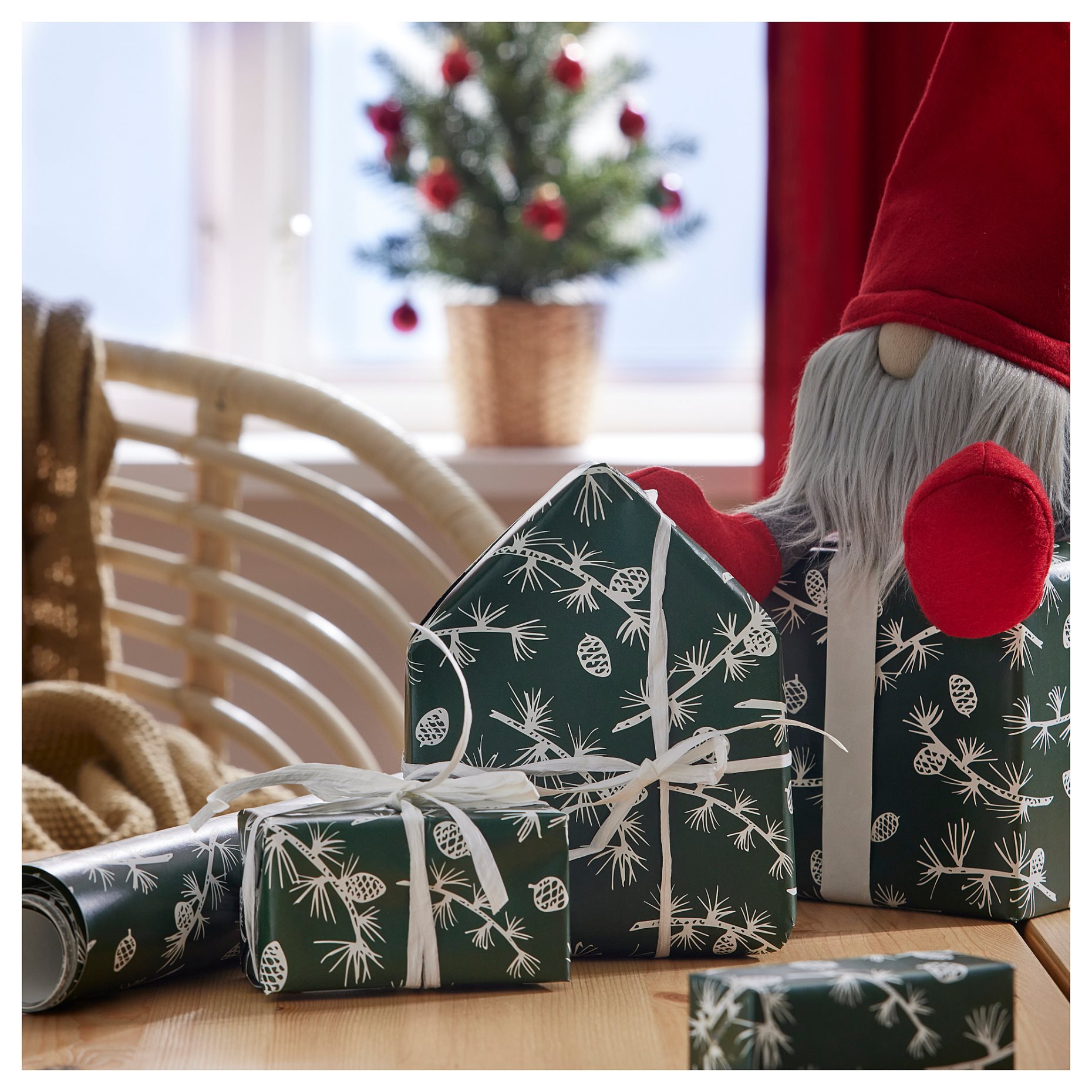 VINTERFINT, gift wrap roll/pine cone pattern, 4x1 m, 405.552.05