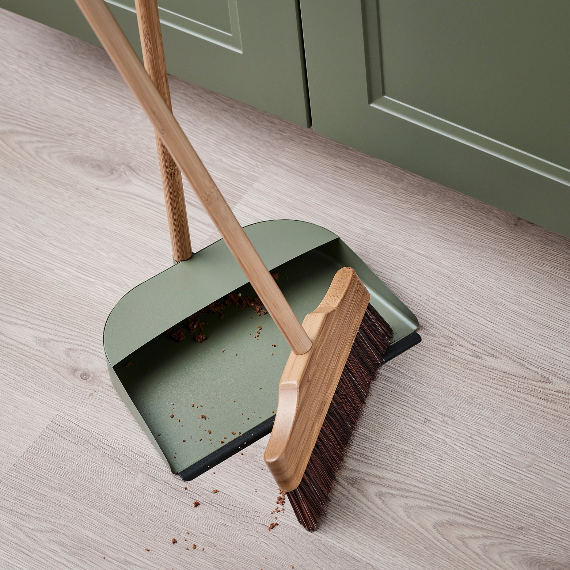 VINDSIKT, dustpan/broom, 406.080.63