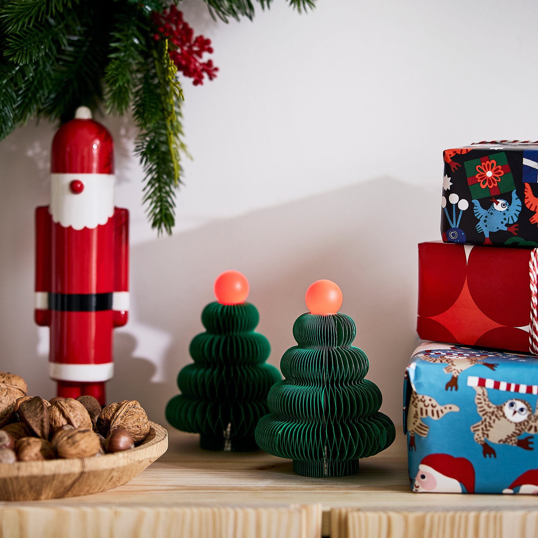 STRÅLA, table decoration with built-in LED light source/battery-operated/tree, 406.335.62