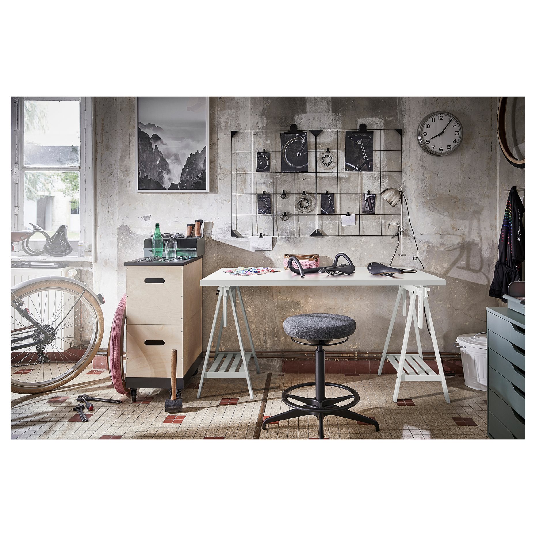 LAGKAPTEN/MITTBACK, desk, 140x60 cm, 494.171.96
