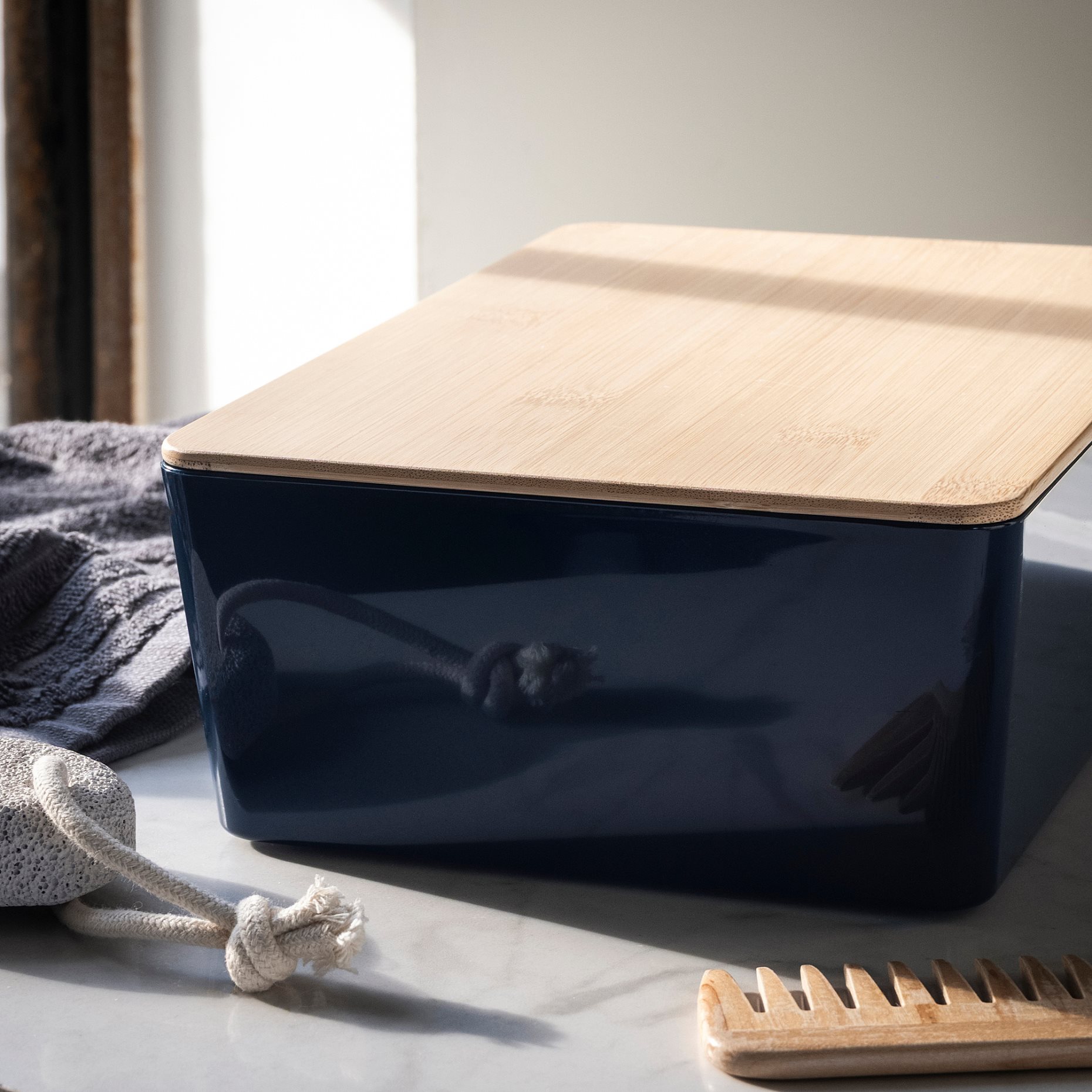 KUGGIS, box with lid, 18x26x8 cm, 496.102.12