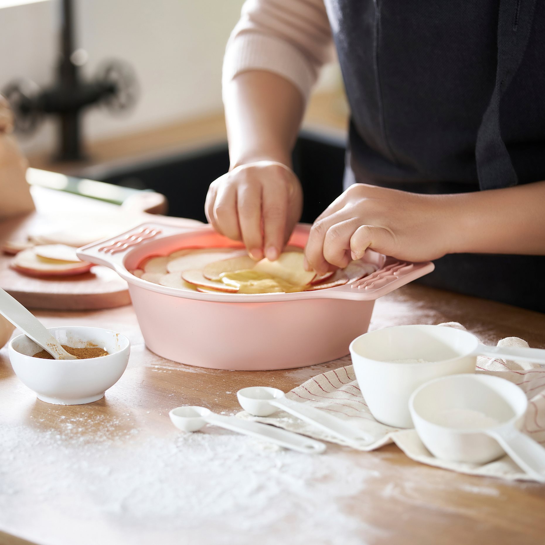 BAKTIDER, cake pan, 20 cm, 506.330.81