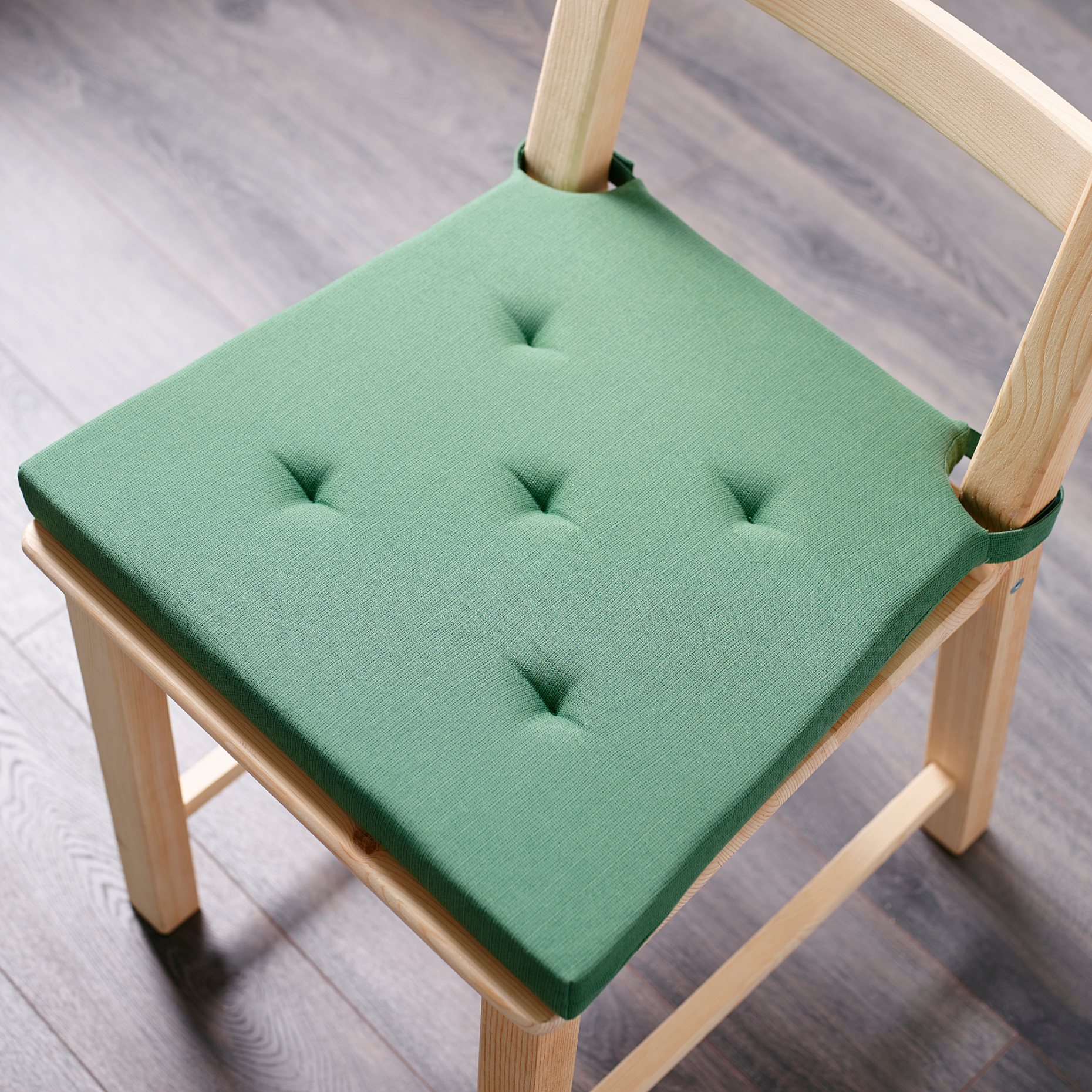 JUSTINA, chair pad, 42/35x40x4 cm, 603.044.28