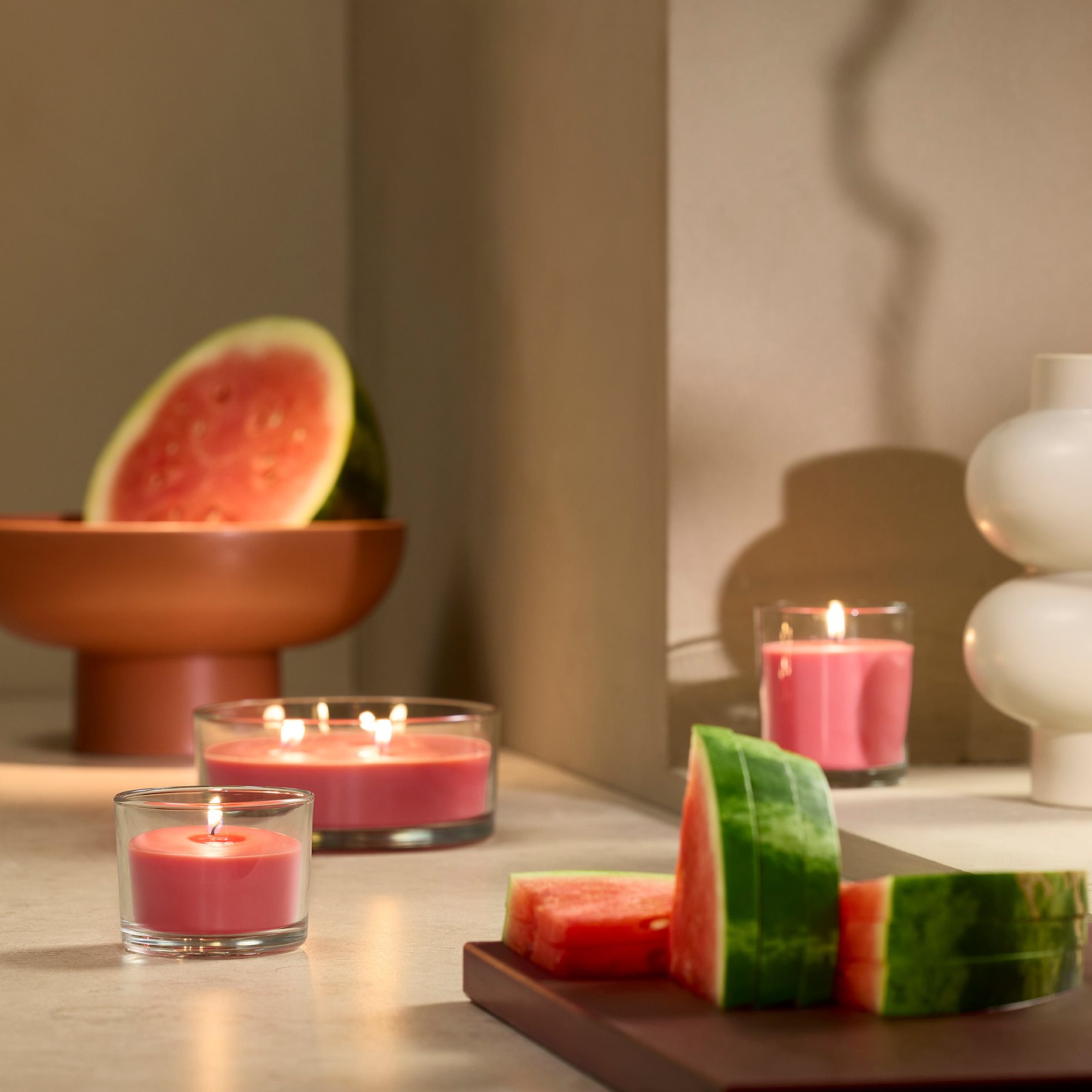 LOTSFÅGEL, scented candle in glass/Watermelon, 20 hr, 606.084.44