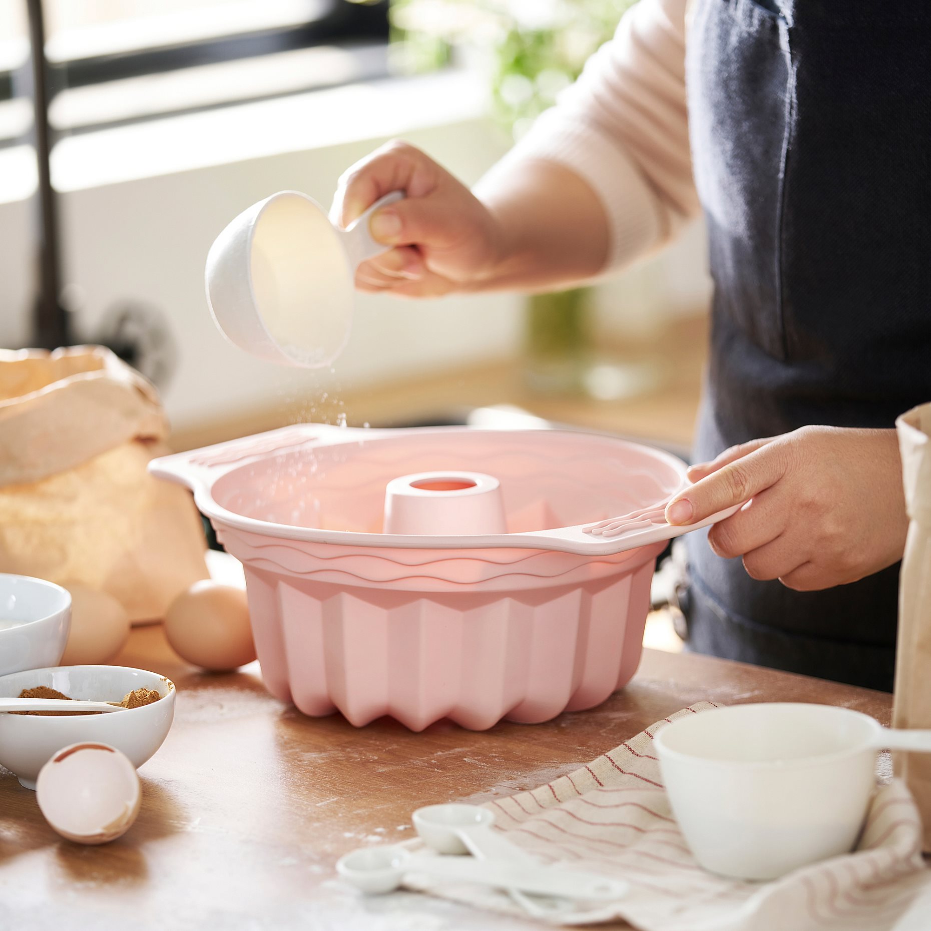 BAKTIDER, cake pan, 22 cm, 606.330.90