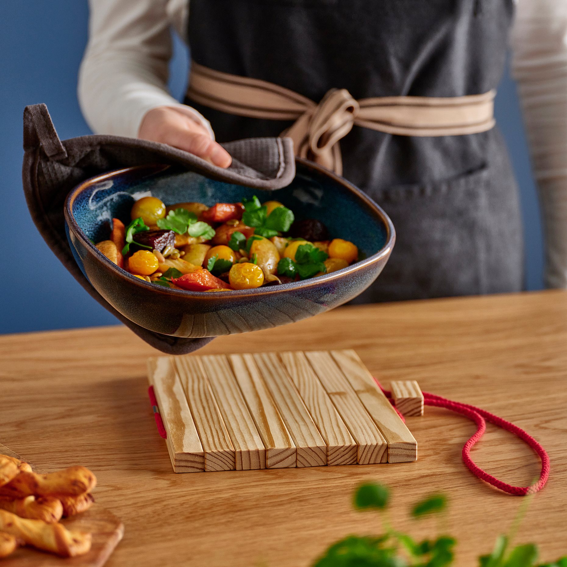 HALVNÄBB, επεκτεινόμενη βάση για κατσαρόλα, 16-32x20 cm, 706.021.73