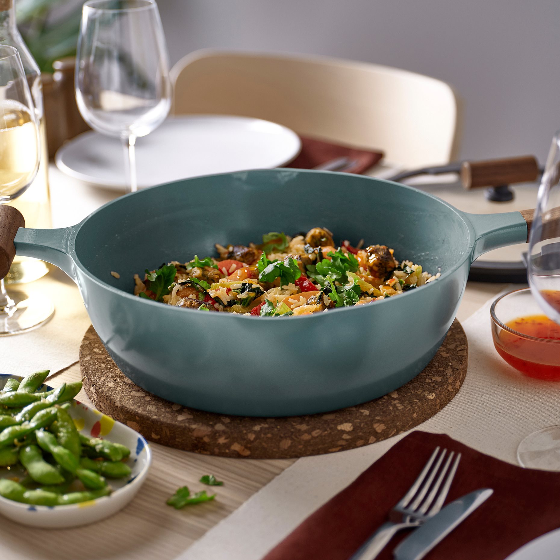 KLIPPFISK, saute pan with lid with non-stick coating, 28 cm, 706.025.16