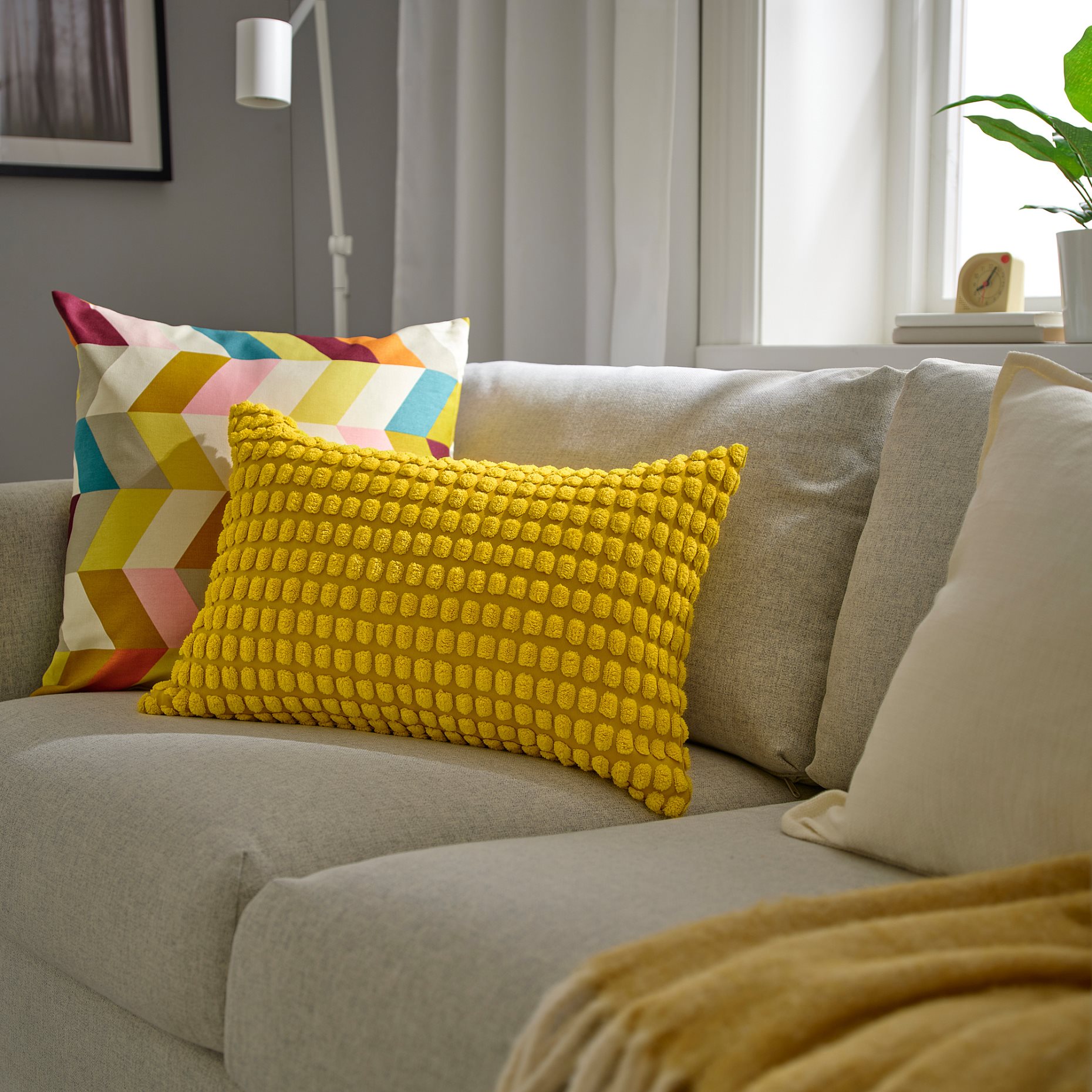 SVARTPOPPEL, cushion cover, 40x58 cm, 806.264.04