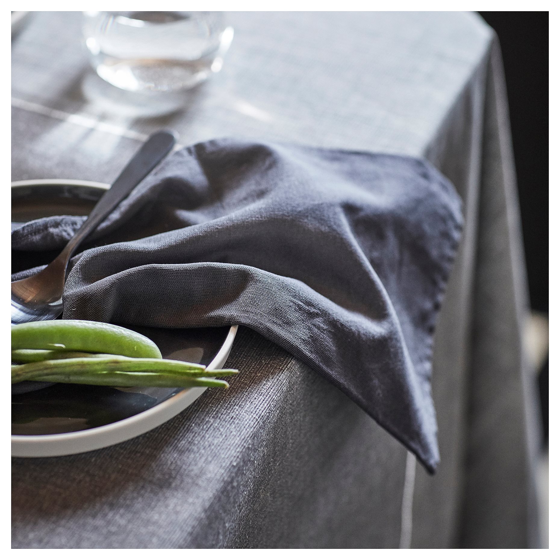 SVARTSENAP, tablecloth, 145x240 cm, 005.459.30
