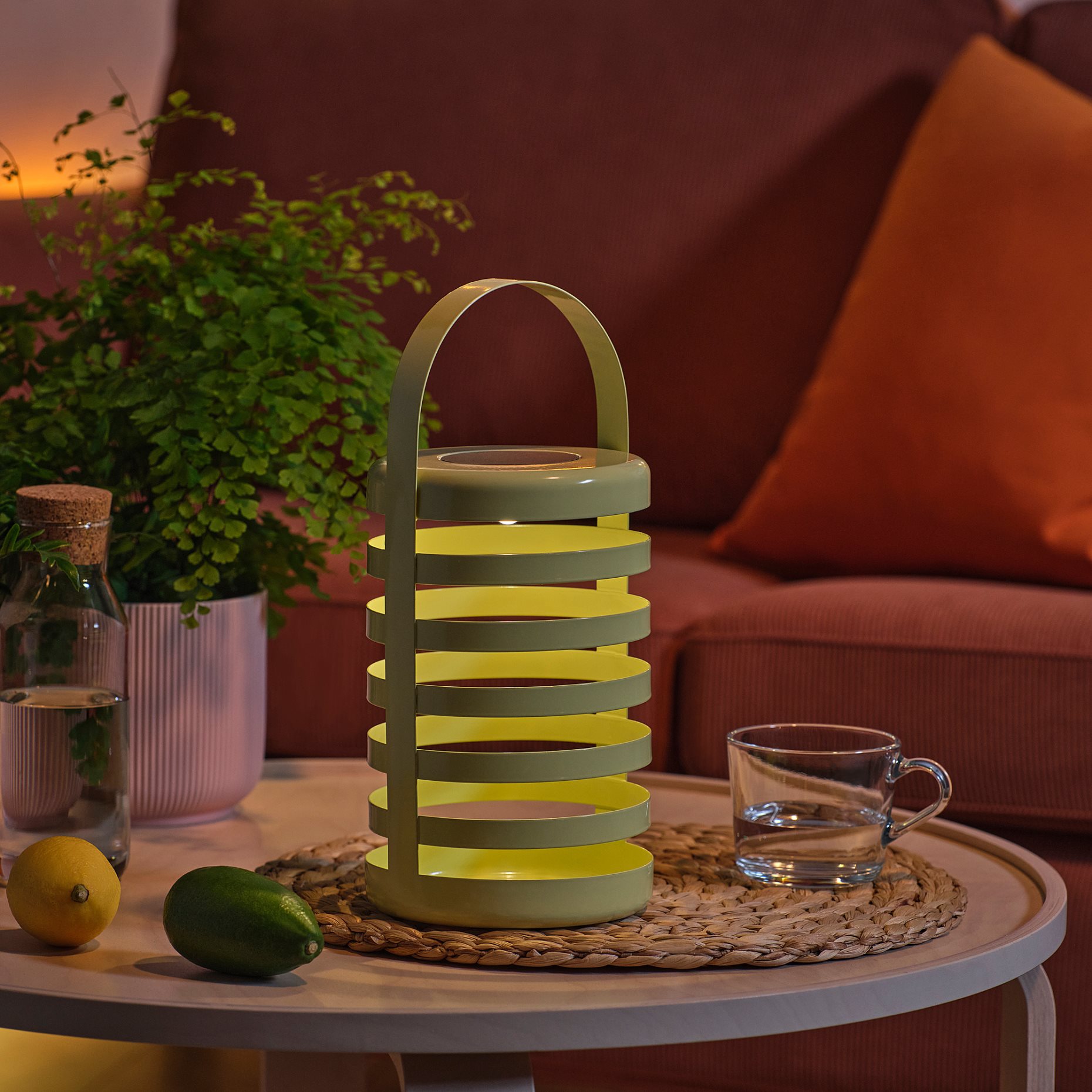 SOLVINDEN, solar-powered decorative table lamp with built-in LED light source, 006.193.70