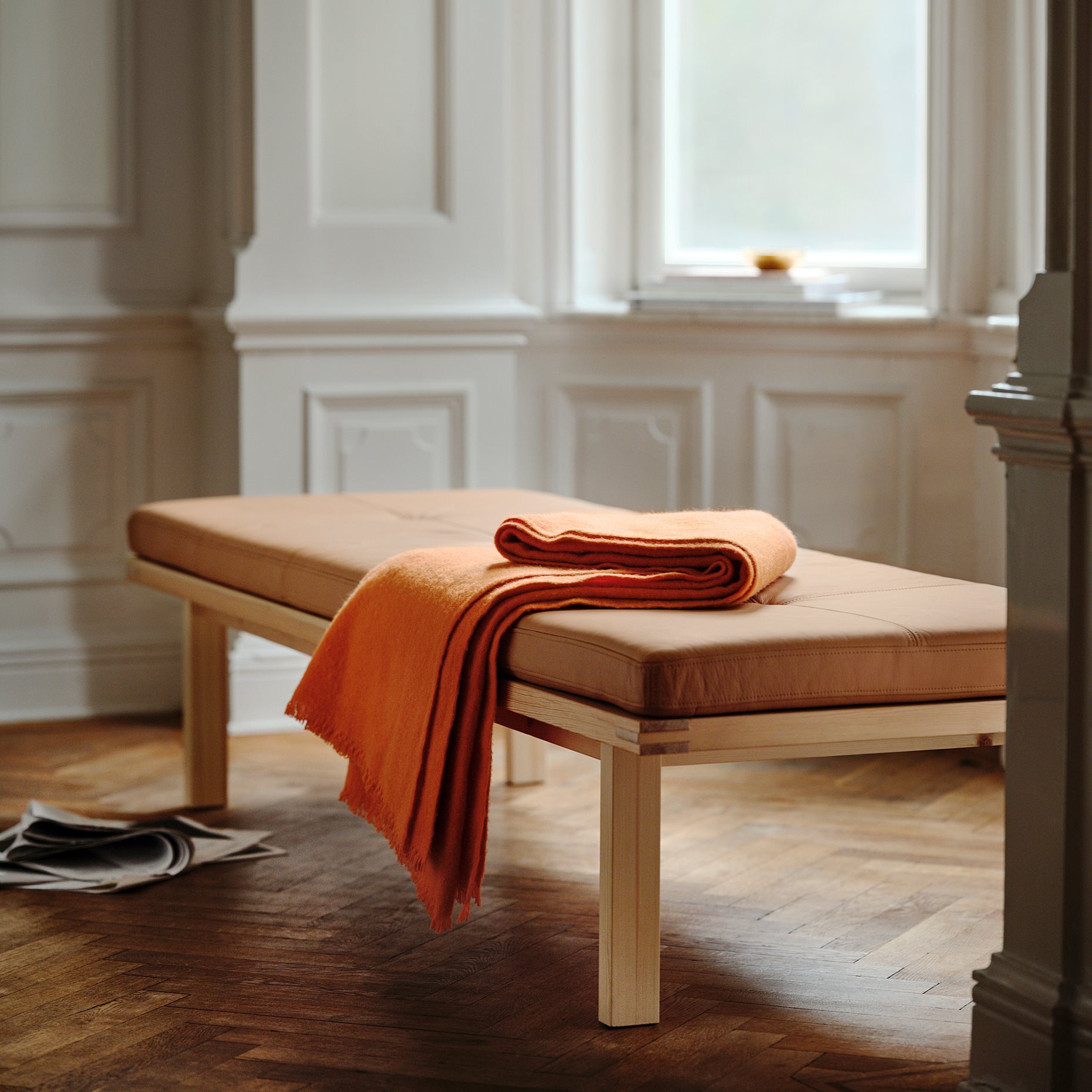 STOCKHOLM 2025, bench with pad, 095.639.53