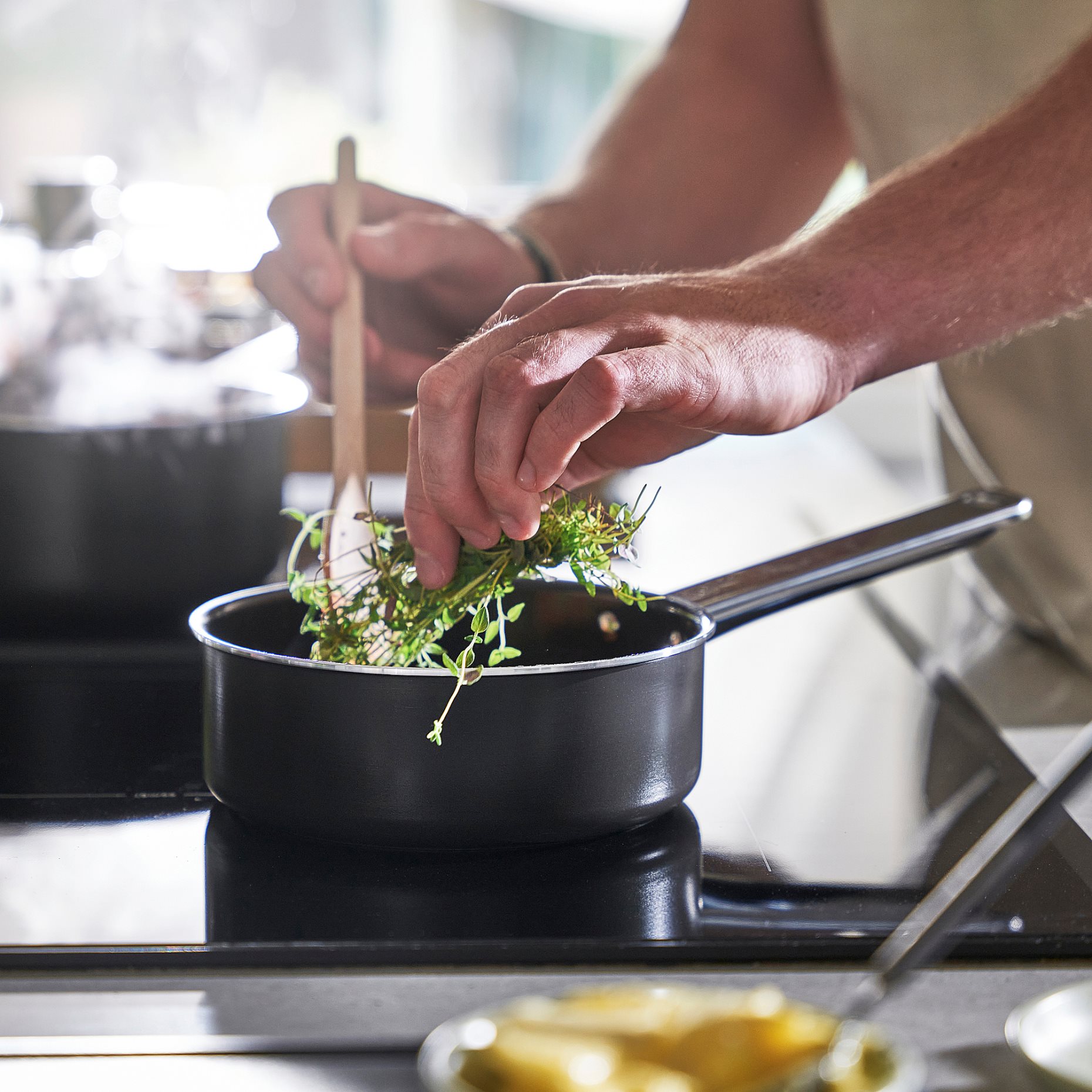 GULDÖRING, saucepan with lid and non-stick coating, 1 l, 105.974.81