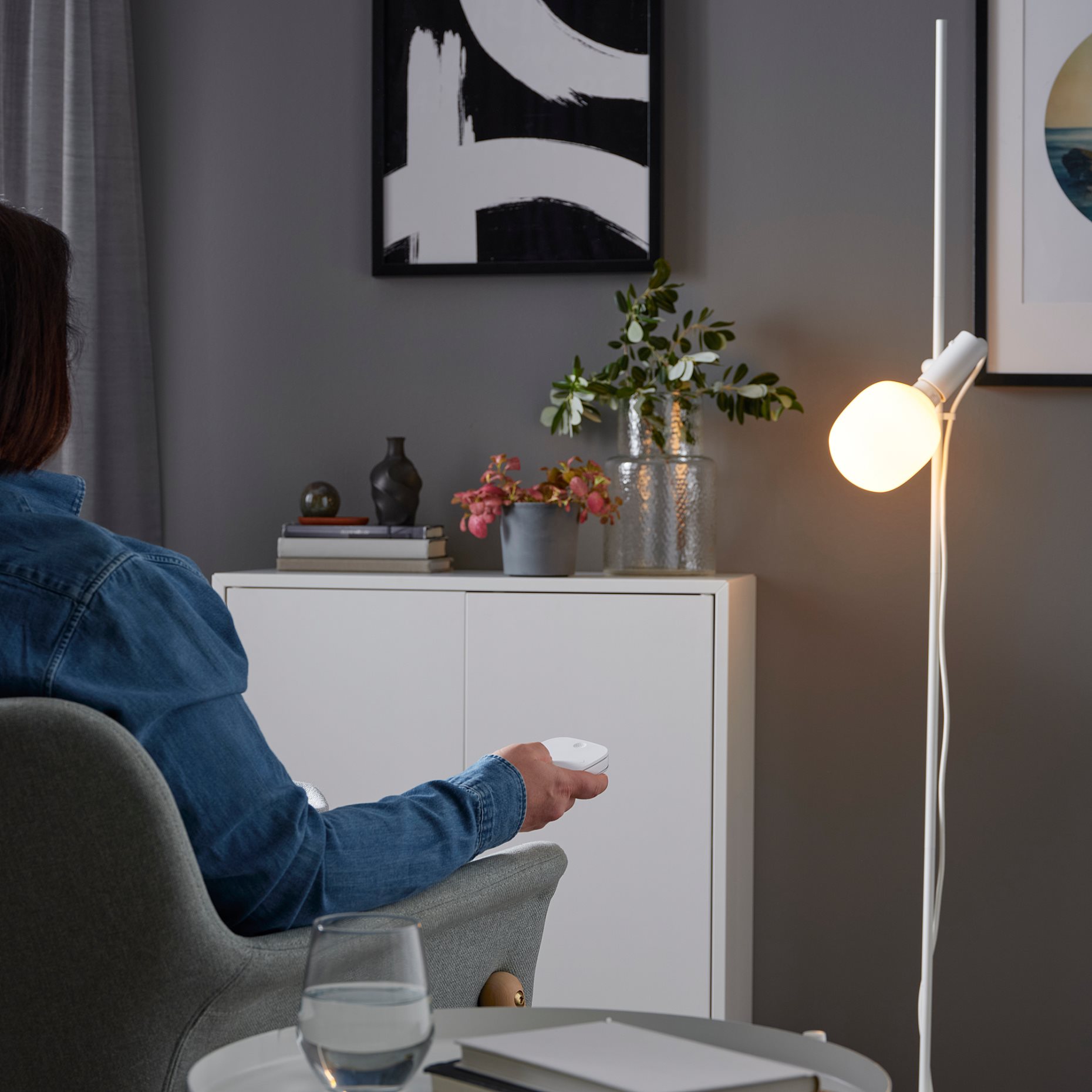 HARSLINGA/TRADFRI, floor lamp with light bulb/smart, 195.016.67