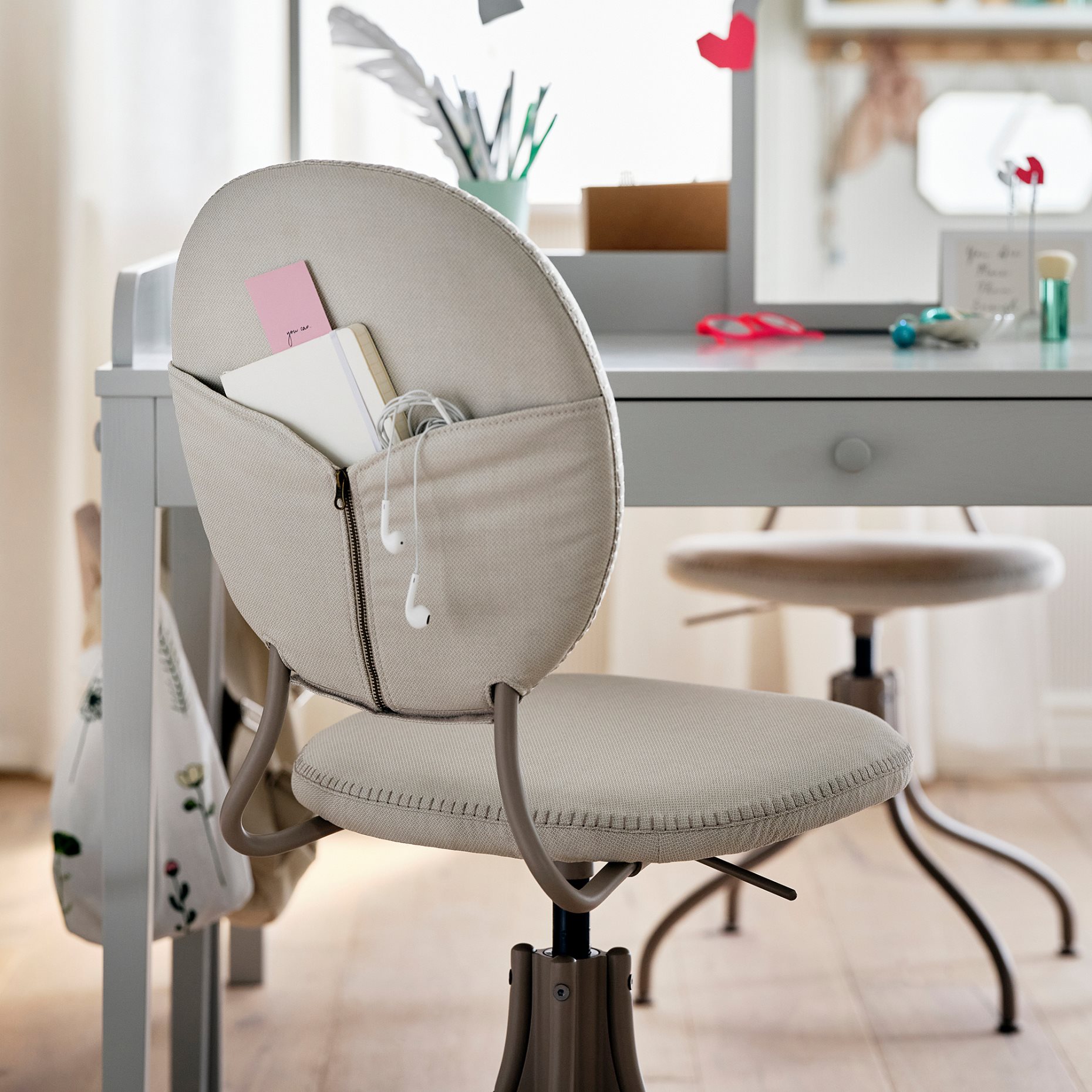 BJÖRKBERGET, swivel chair, 203.086.78