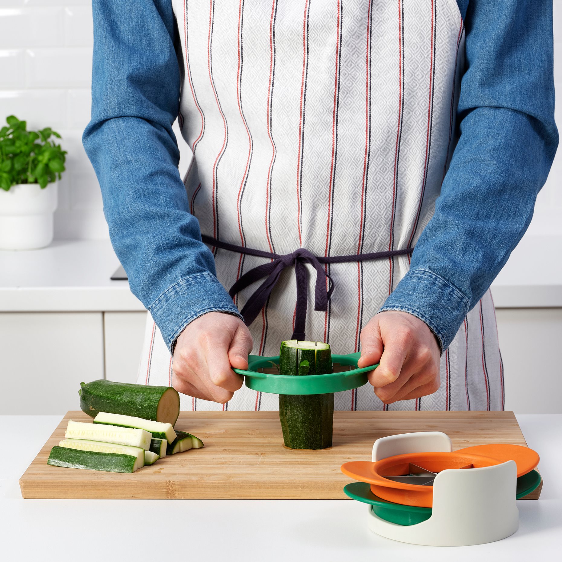 UPPFYLLD, fruit cutter, set of 4, 205.293.97