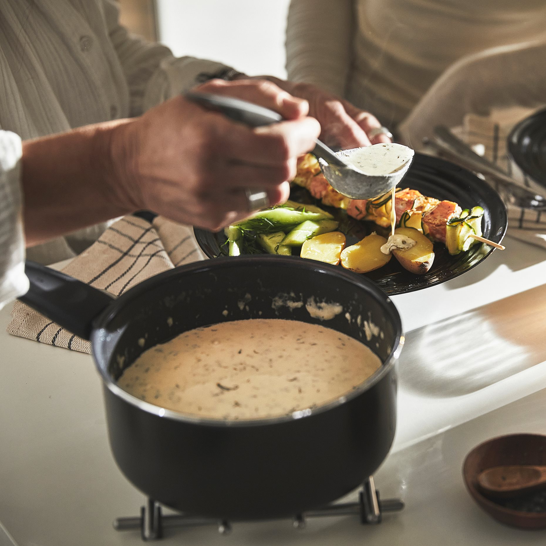 HEMLAGAD, pot with lid non-stick coating, 2 l, 205.809.13