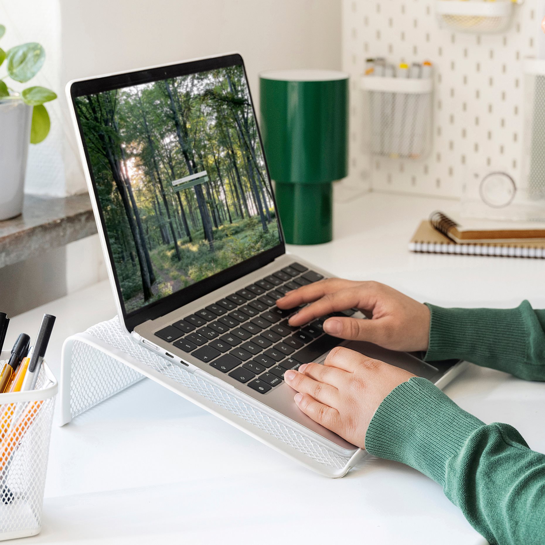 DRÖNJÖNS, βάση για laptop, 305.968.00