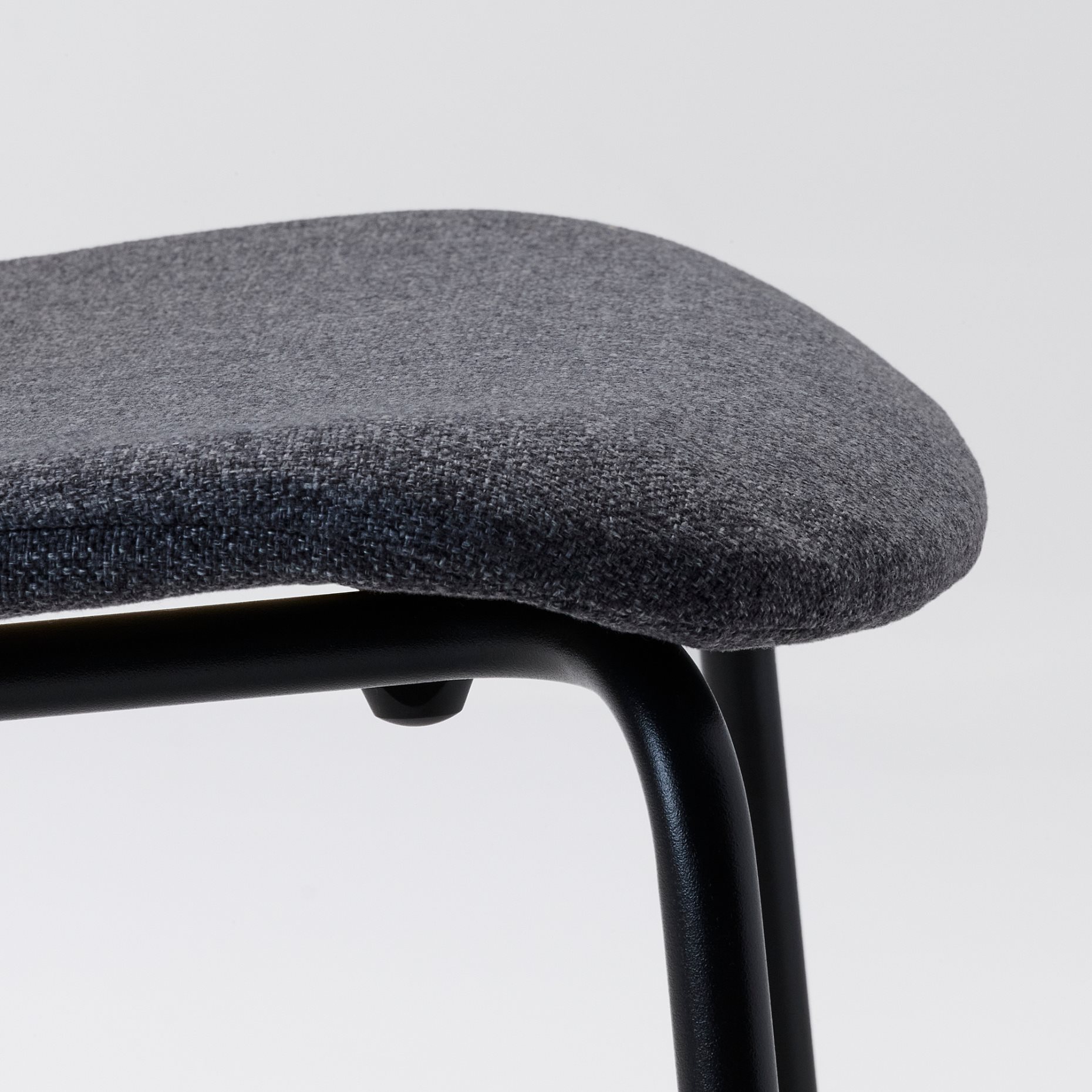 KARLPETTER, chair, 394.837.52