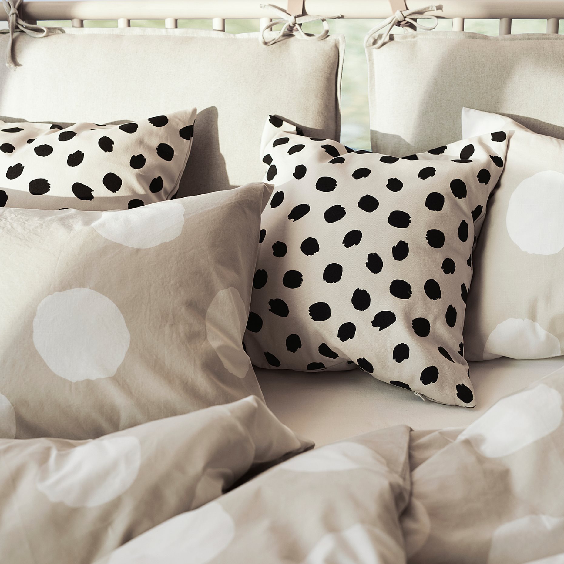 ODDNY, κάλυμμα μαξιλαριού/μοτίβο πουά, 50x50 cm, 405.238.27