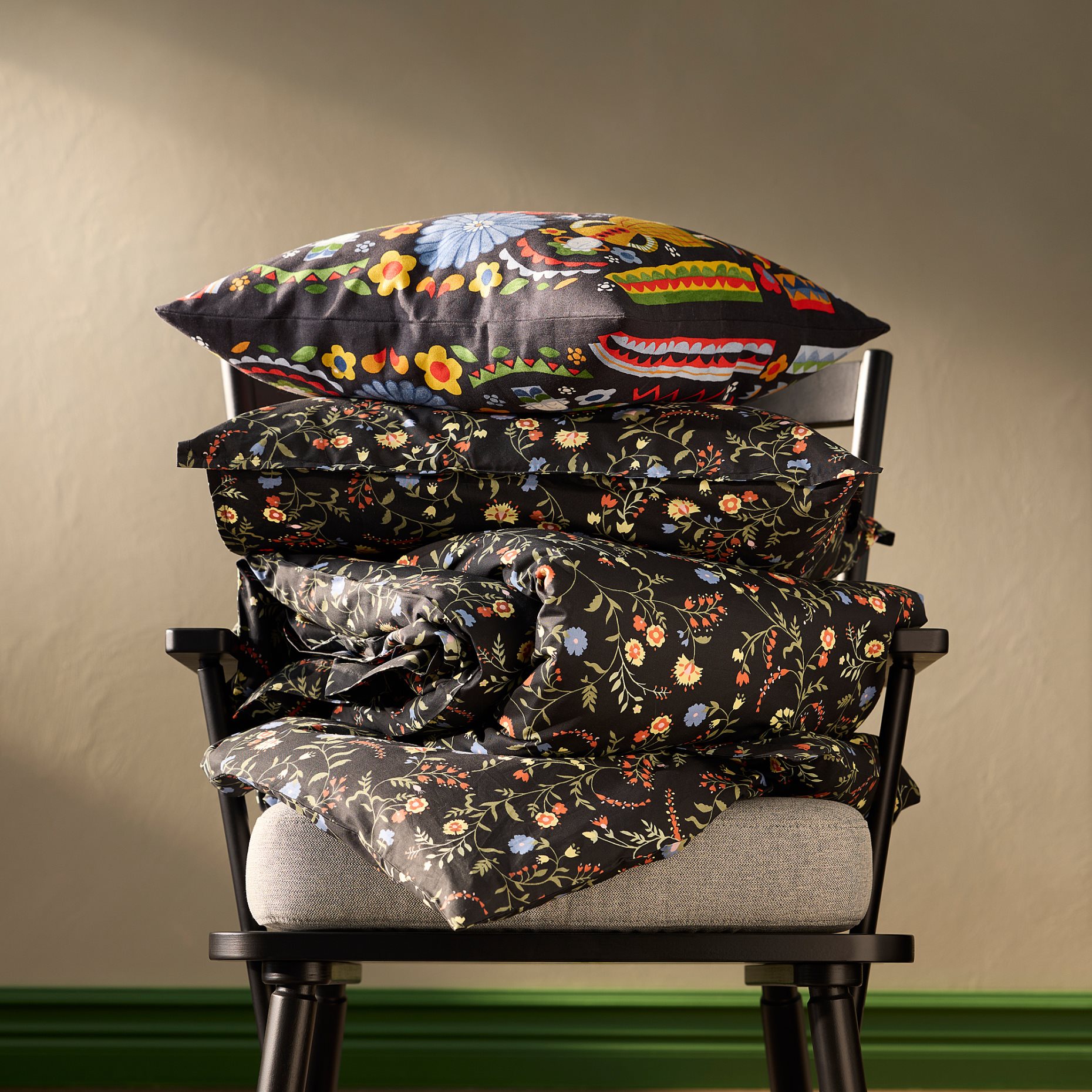 BRUDKRUSBÄR, duvet cover and 2 pillowcases, 240x220/50x60 cm, 406.148.08