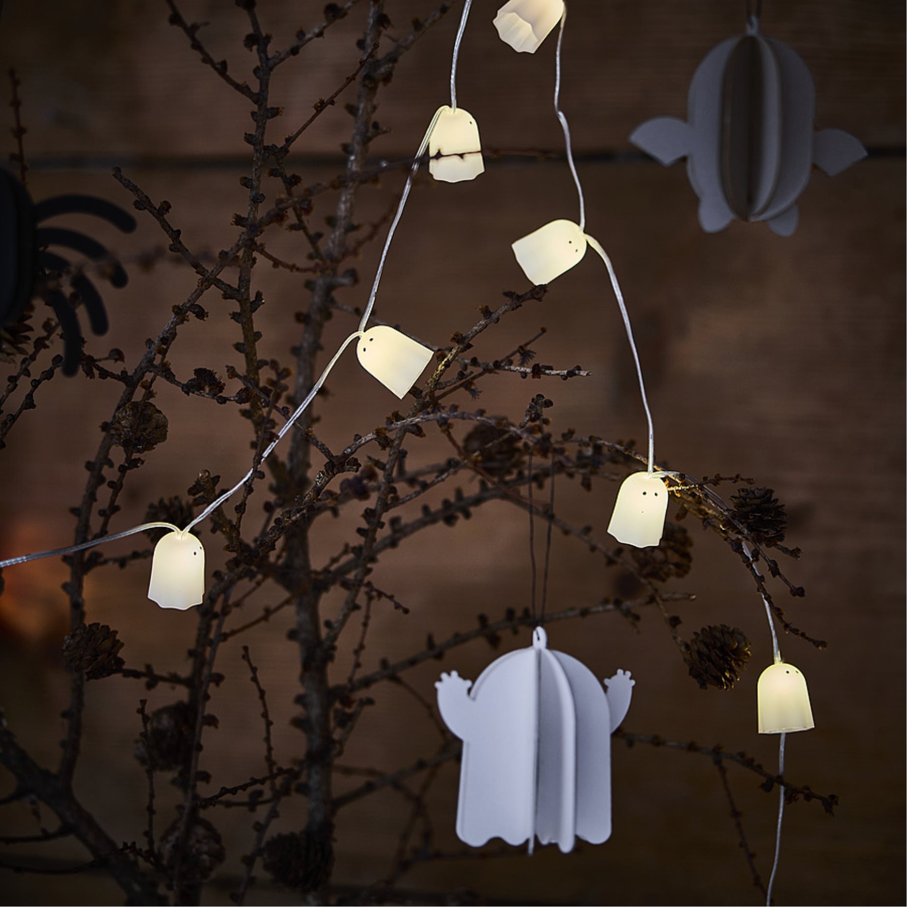 KUSTFYR 2026, lighting chain with built-in LED light source and 12 lights/battery-operated indoor/ghost, 506.325.57