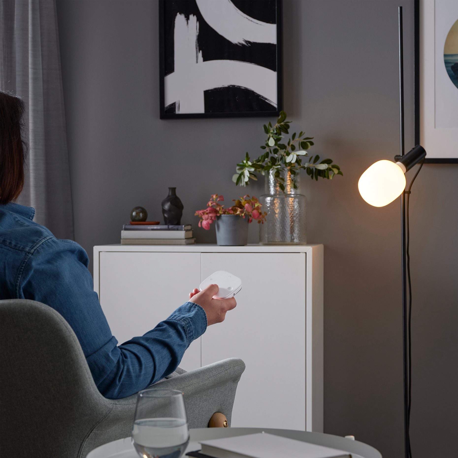HARSLINGA/TRADFRI, floor lamp with light bulb/smart, 595.134.99