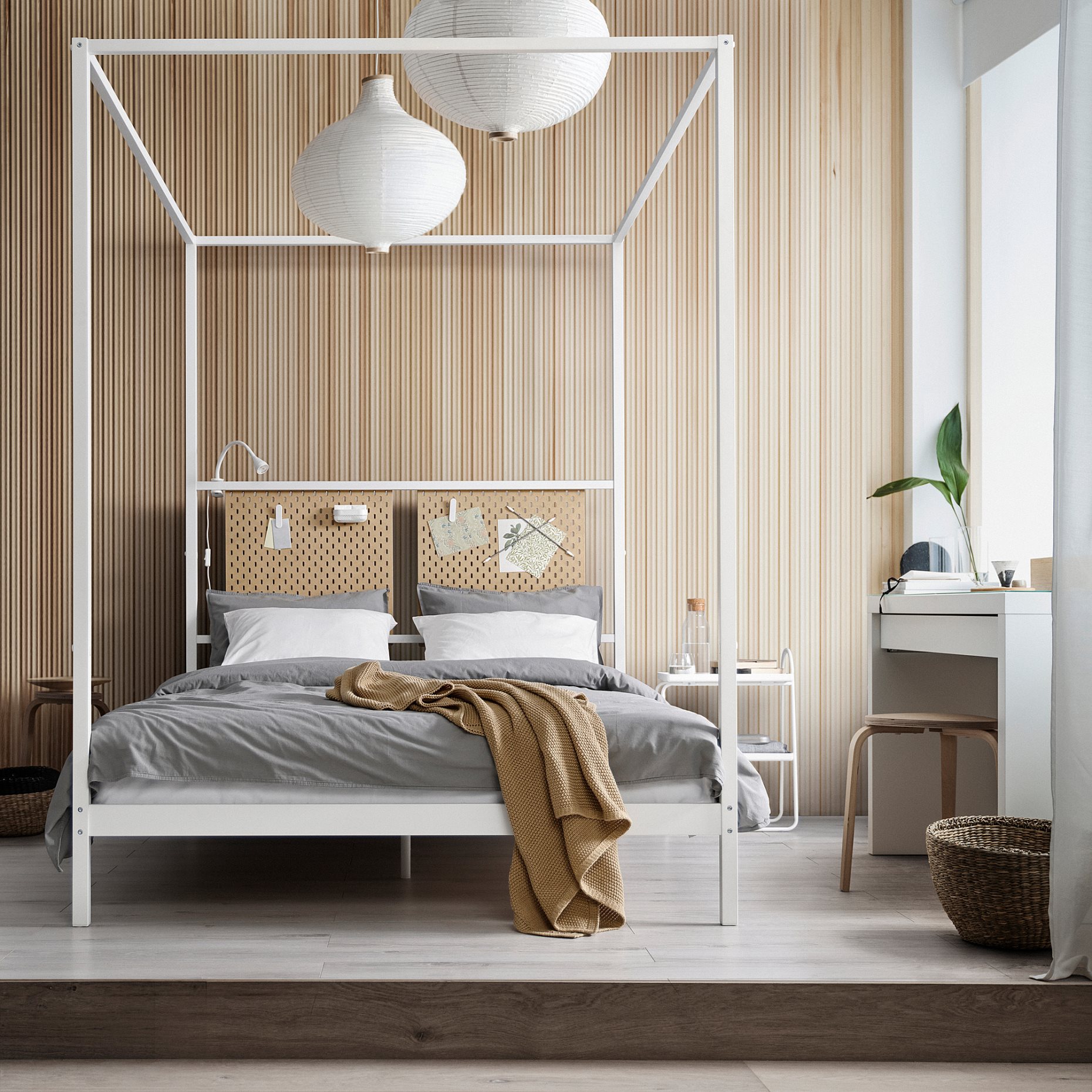 VITARNA, four-poster bed frame/pegboard, 140x200 cm, 595.563.37