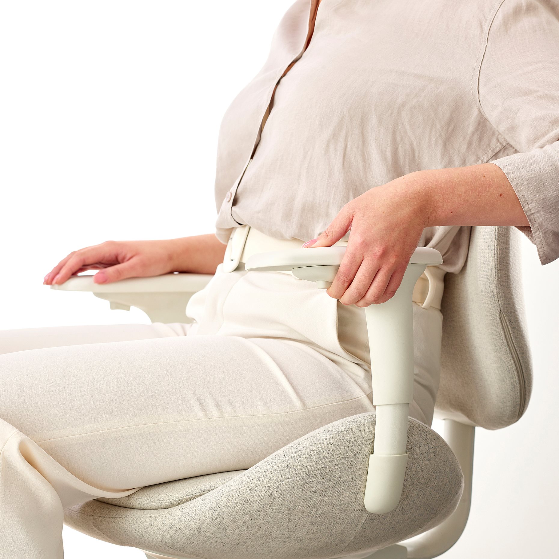 HATTEFJÄLL, office chair with armrests, 605.389.55