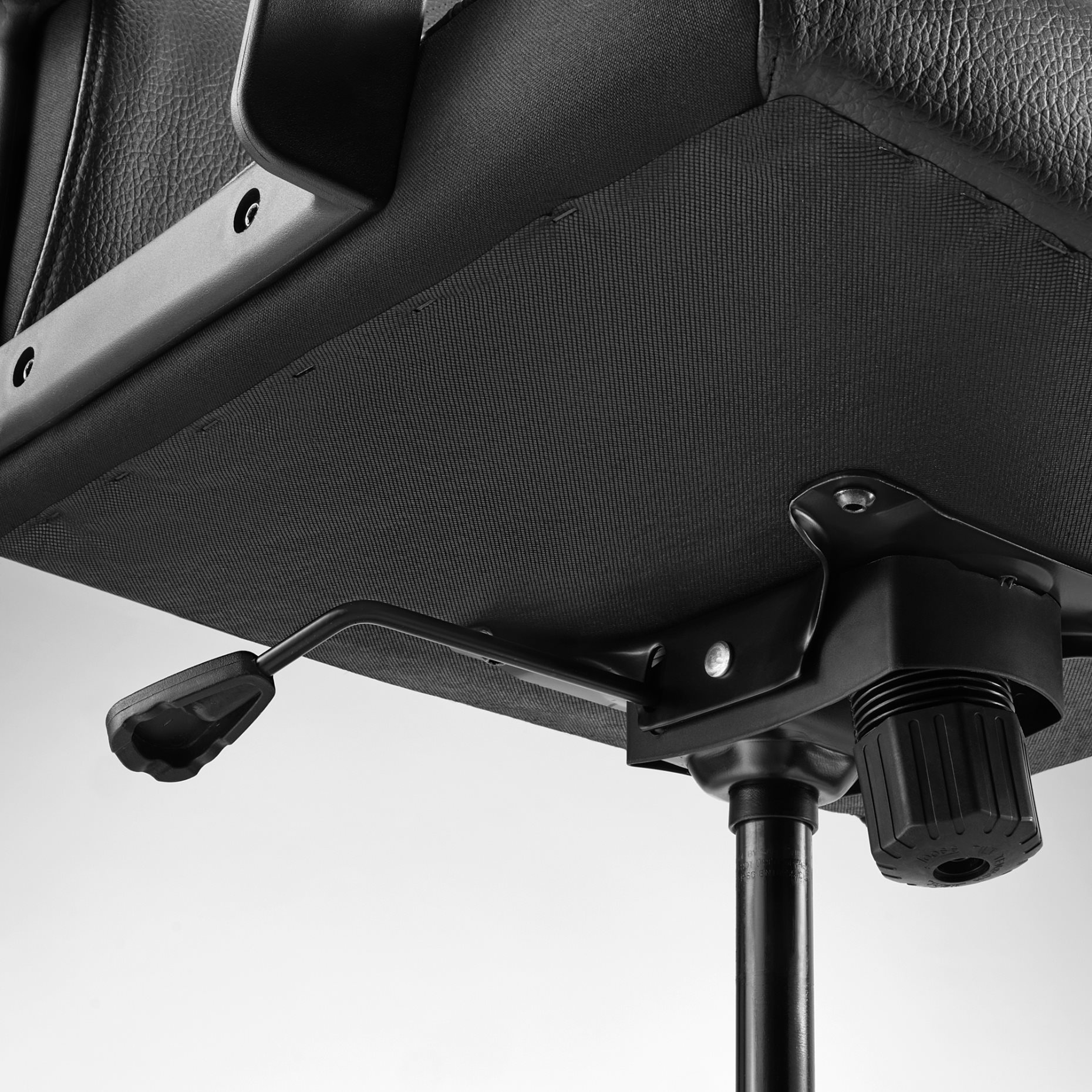 MILLBERGET, swivel chair, 704.893.94