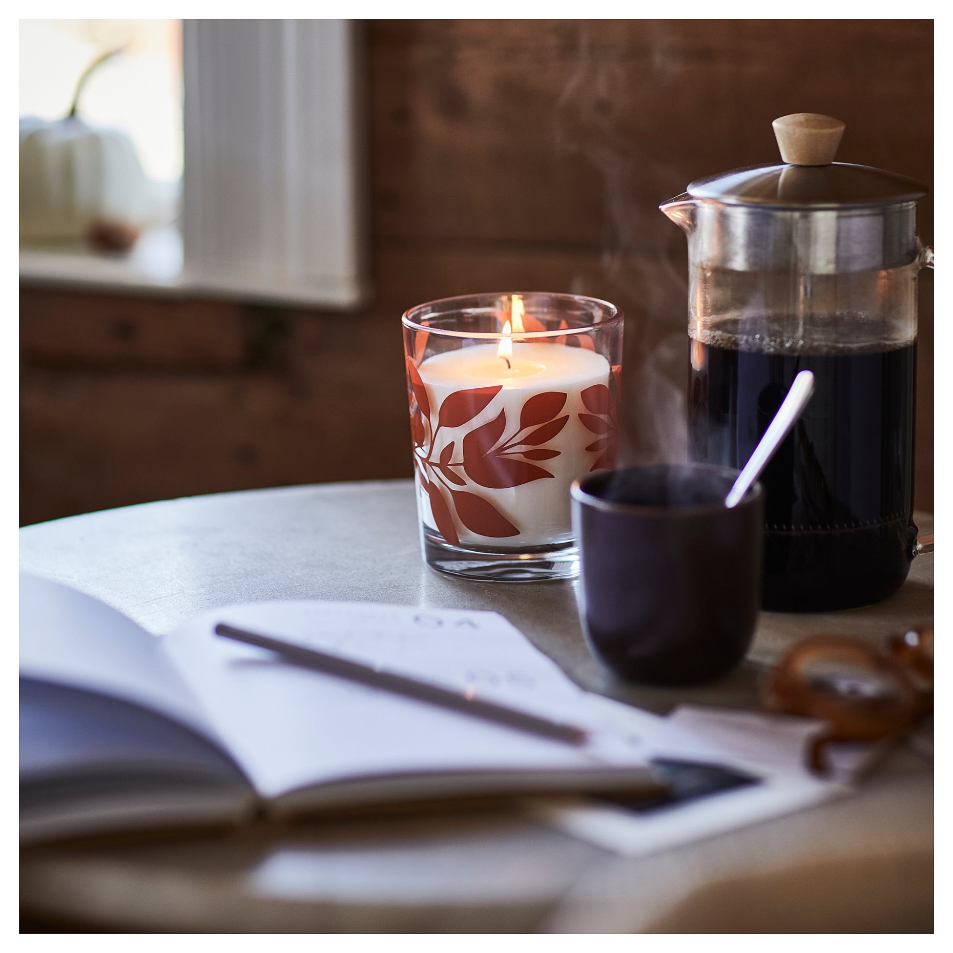 HOSTAGILLE, scented candle in glass/Vanilla & apple, 50 hr, 805.975.57