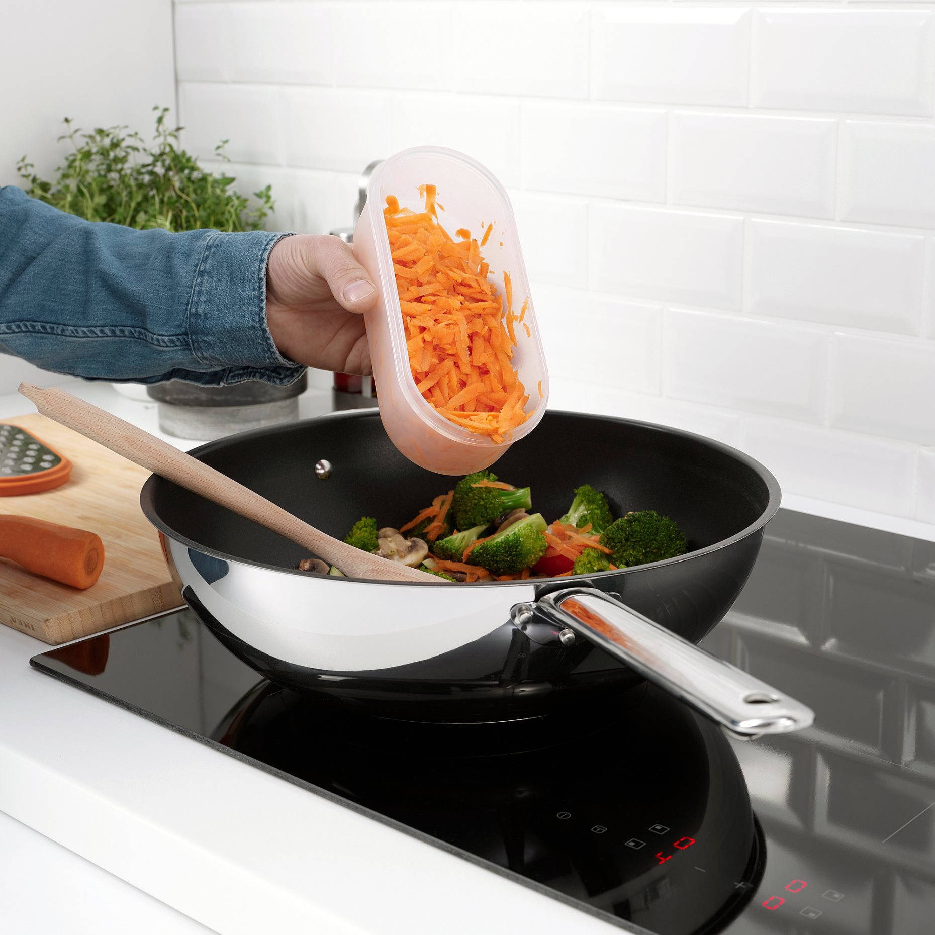 UPPFYLLD, grater with container, set of 4, 905.293.89