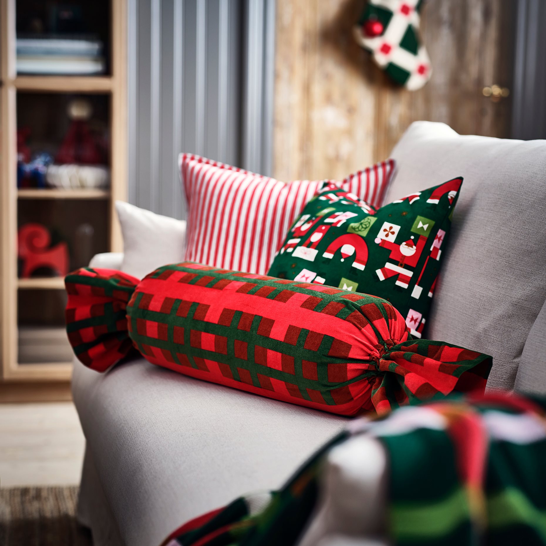 VINTERFINT, cushion, 58 cm, 906.039.68