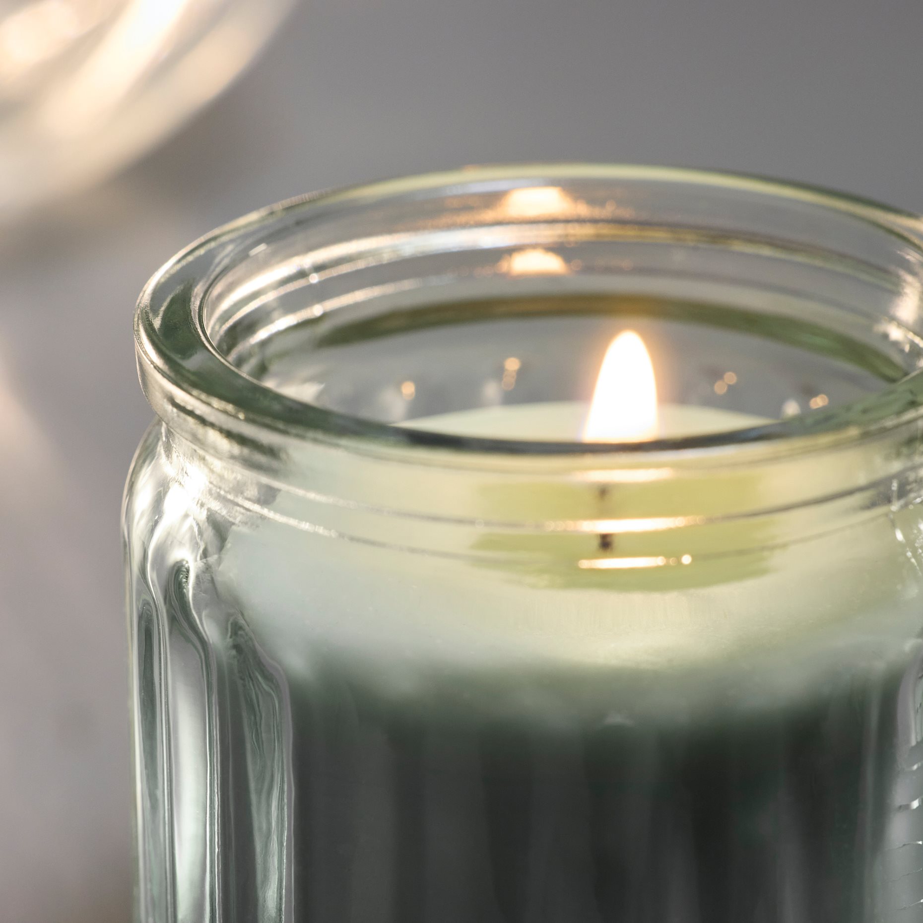 HÖKGÖK, scented candle in glass/apple, 12 hr, 006.087.34