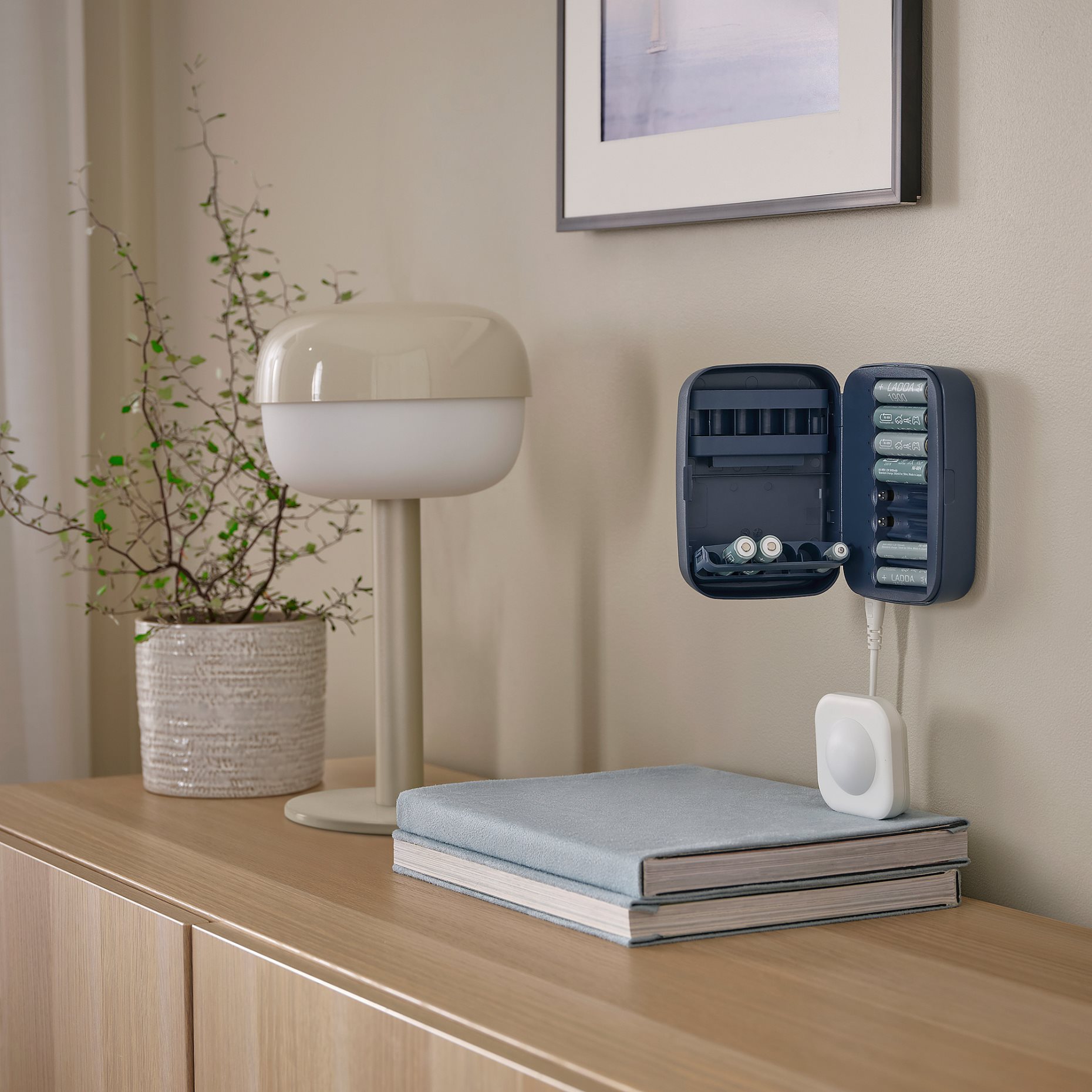 LITOSFÄR, battery charger with storage, 104.924.84