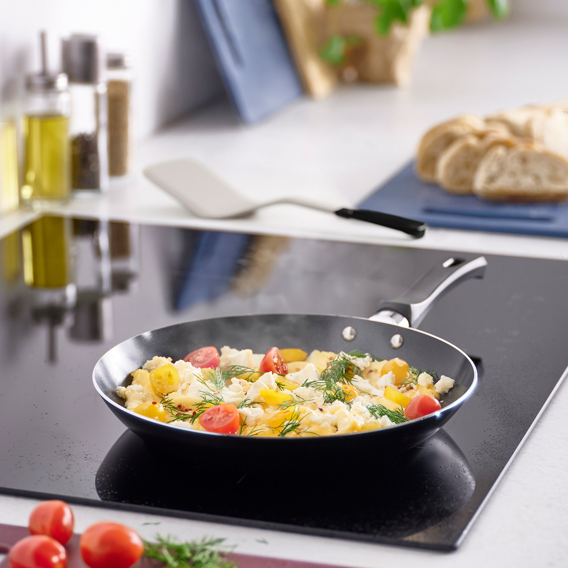 TAGGHAJ, frying pan with non-stick coating, 24 cm, 405.811.53