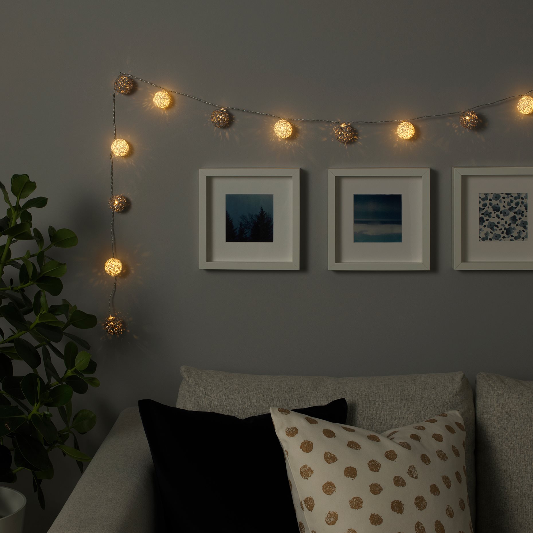 LIVSÅR, LED lighting chain with 12 lights indoor/battery-operated, 504.213.57